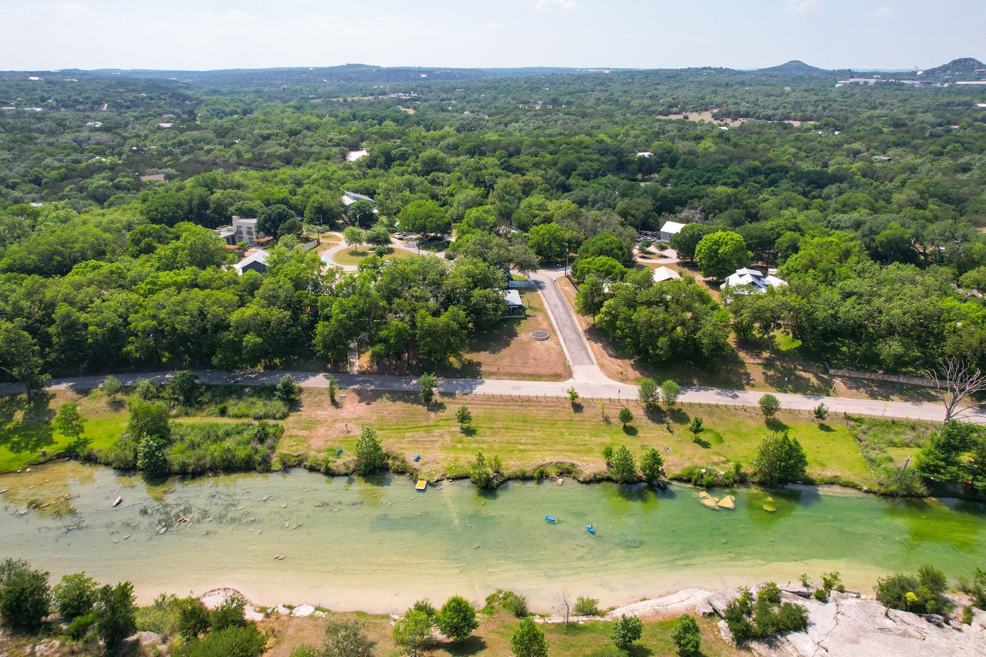 810 River Rd, Wimberley, TX 78676
