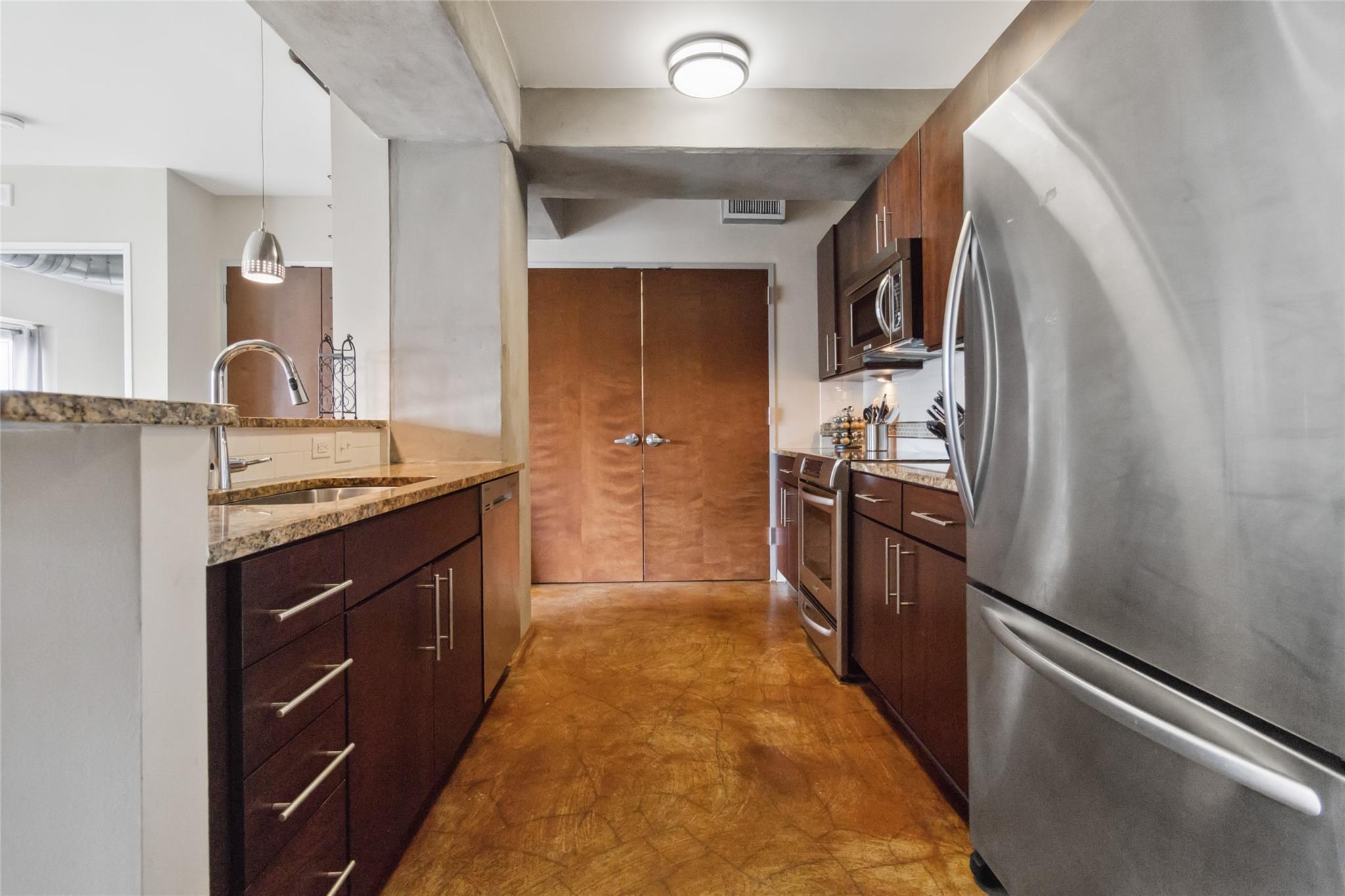 800 Brazos St # 803, Austin, TX 78701