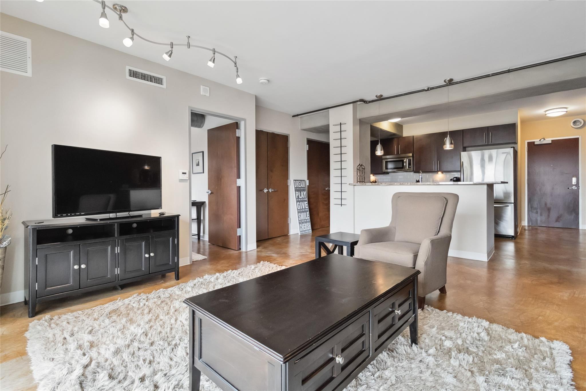 800 Brazos St # 803, Austin, TX 78701