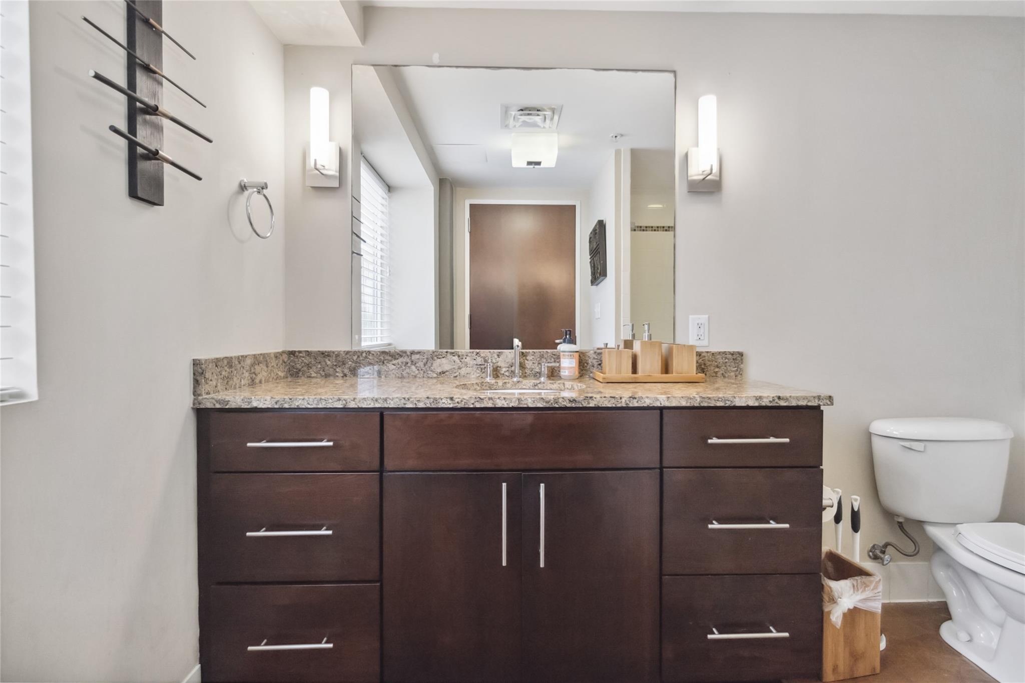 800 Brazos St # 803, Austin, TX 78701
