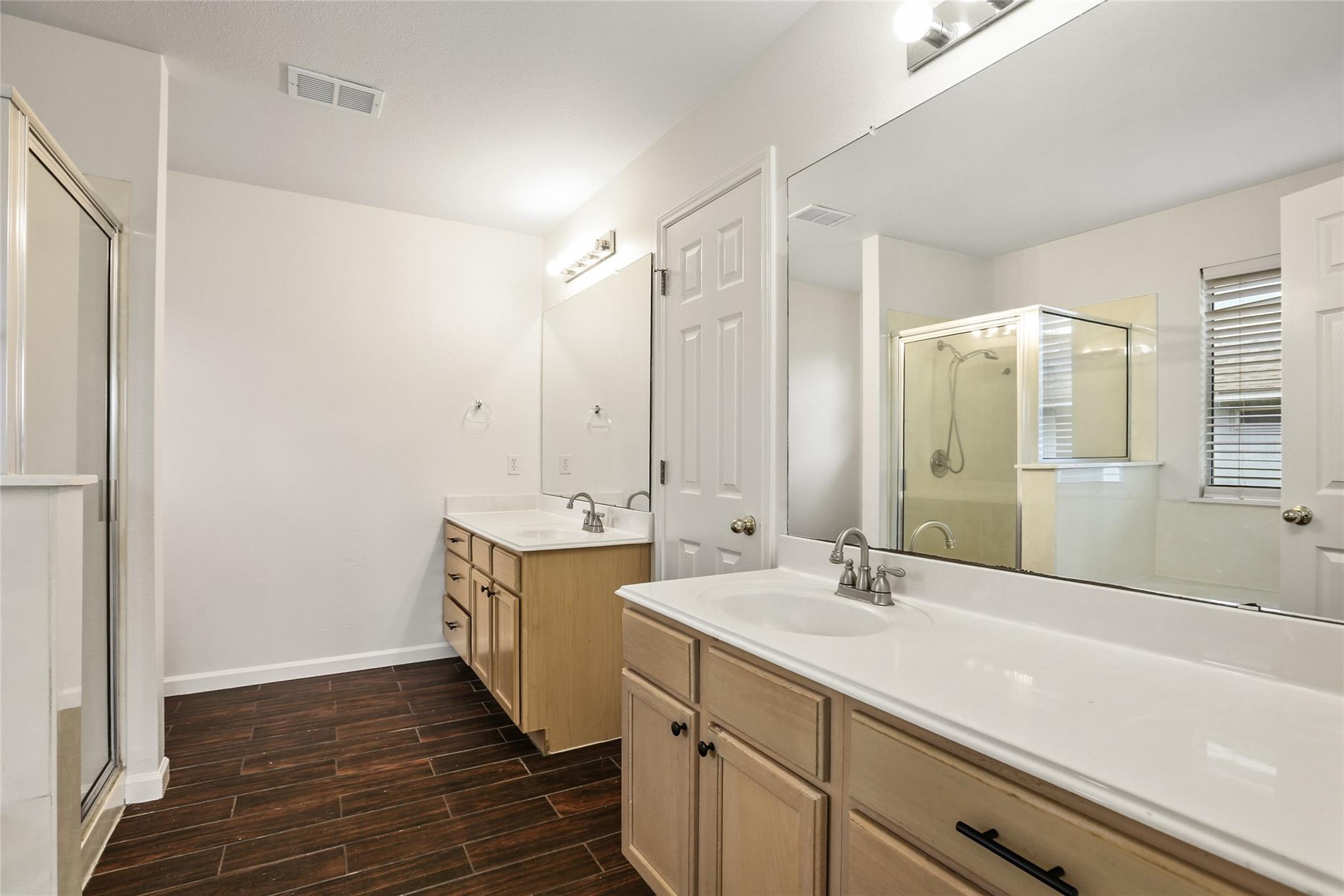1301 Waterfall Ave, Leander, TX 78641
