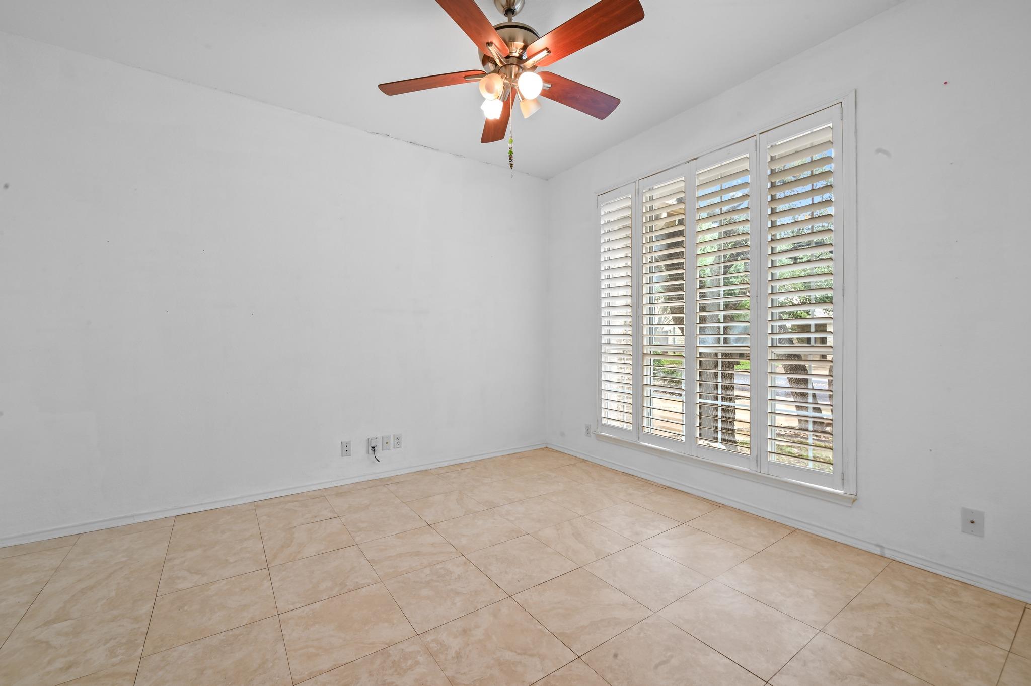 5313 Moon Shadow Dr, Austin, TX 78735