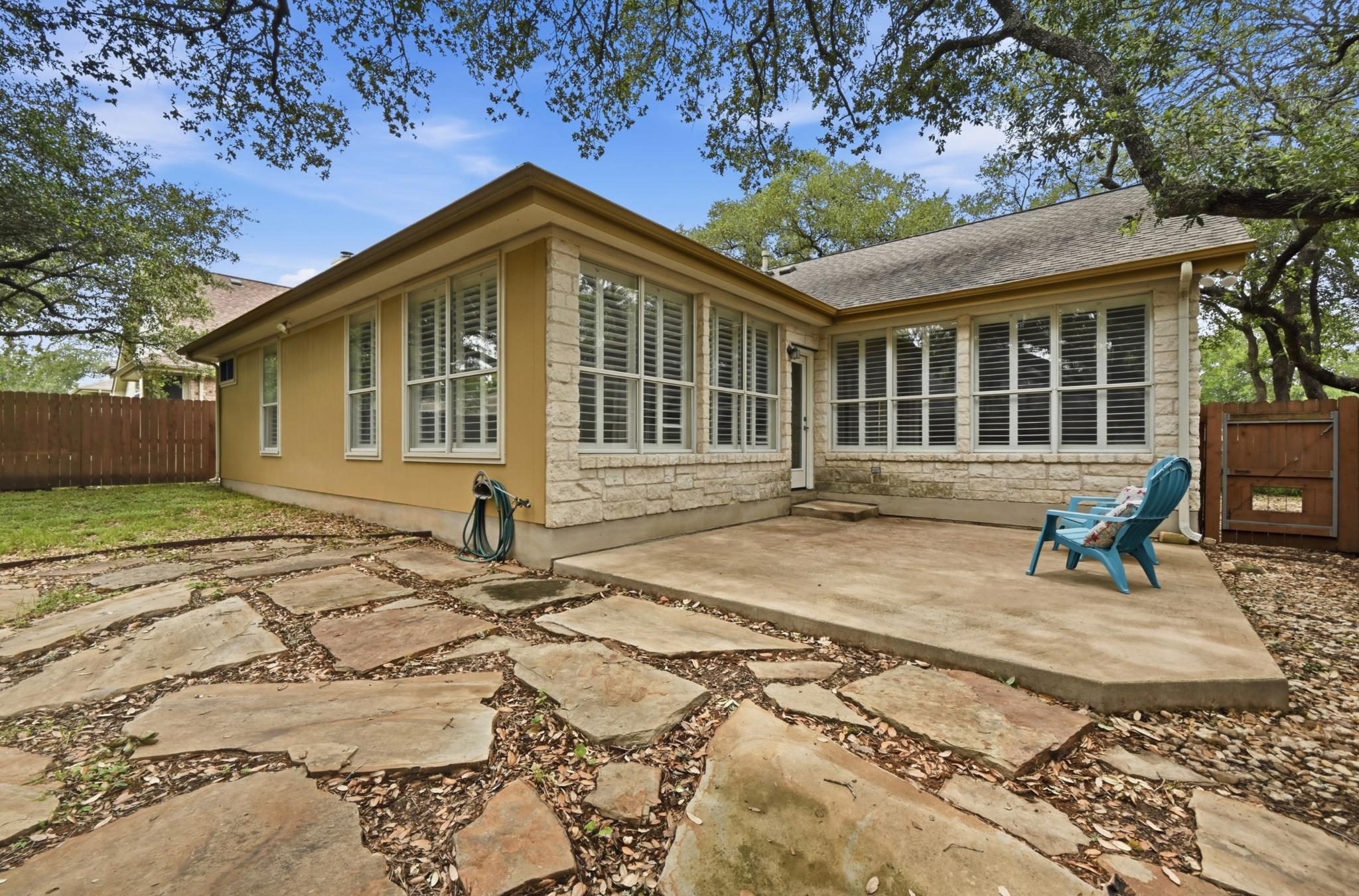 5313 Moon Shadow Dr, Austin, TX 78735
