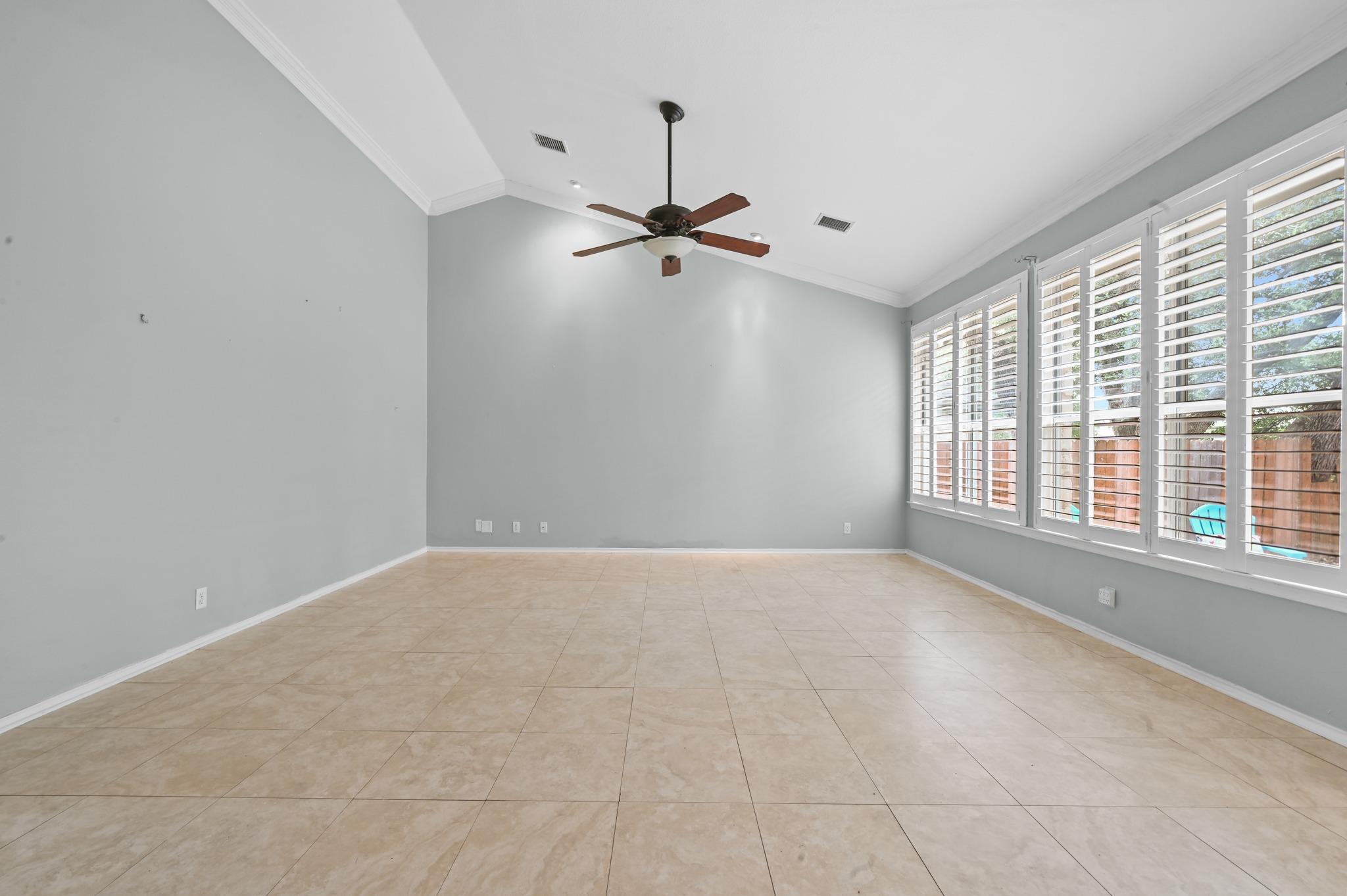 5313 Moon Shadow Dr, Austin, TX 78735