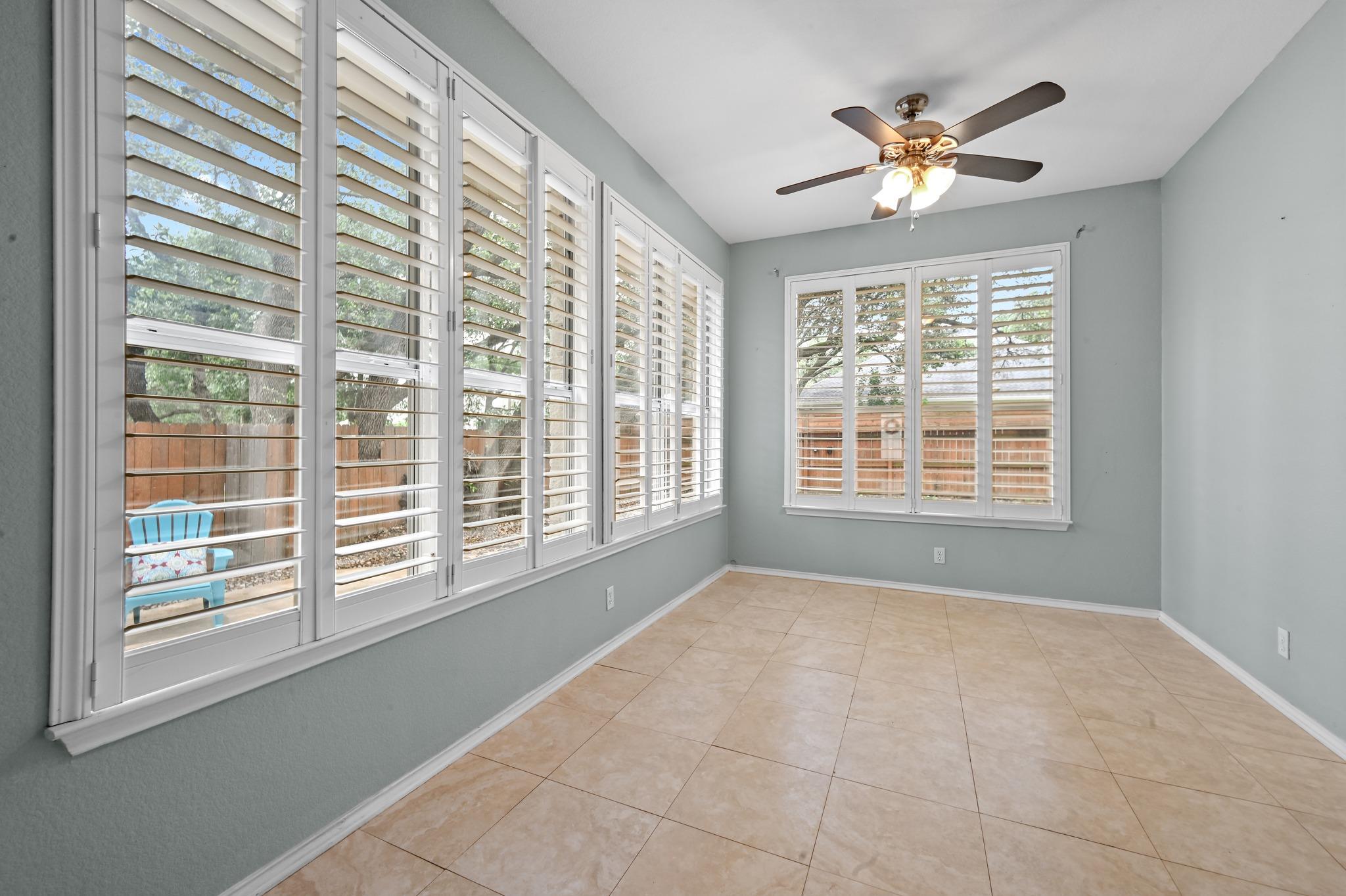 5313 Moon Shadow Dr, Austin, TX 78735