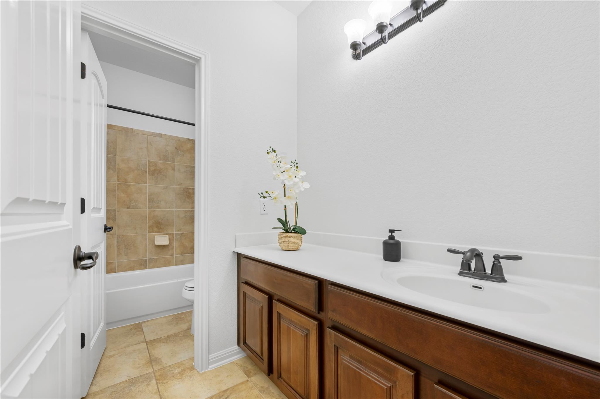 3904 Avery Woods Ln, Cedar Park, TX 78613
