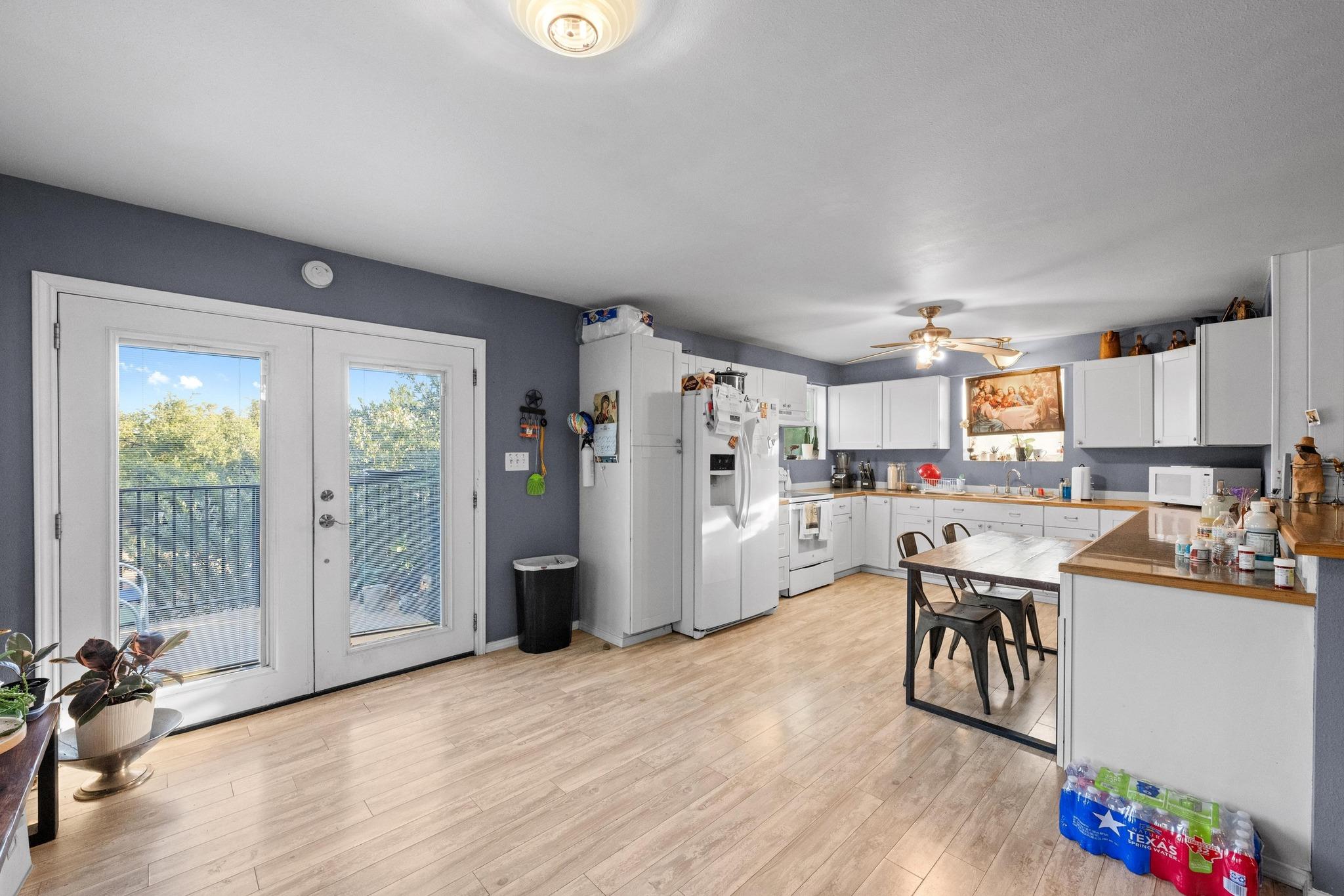 5200 Bell Springs Rd, Dripping Springs, TX 78620