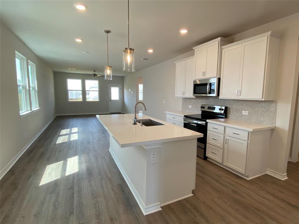212 Breccia Trl, Liberty Hill, TX 78642