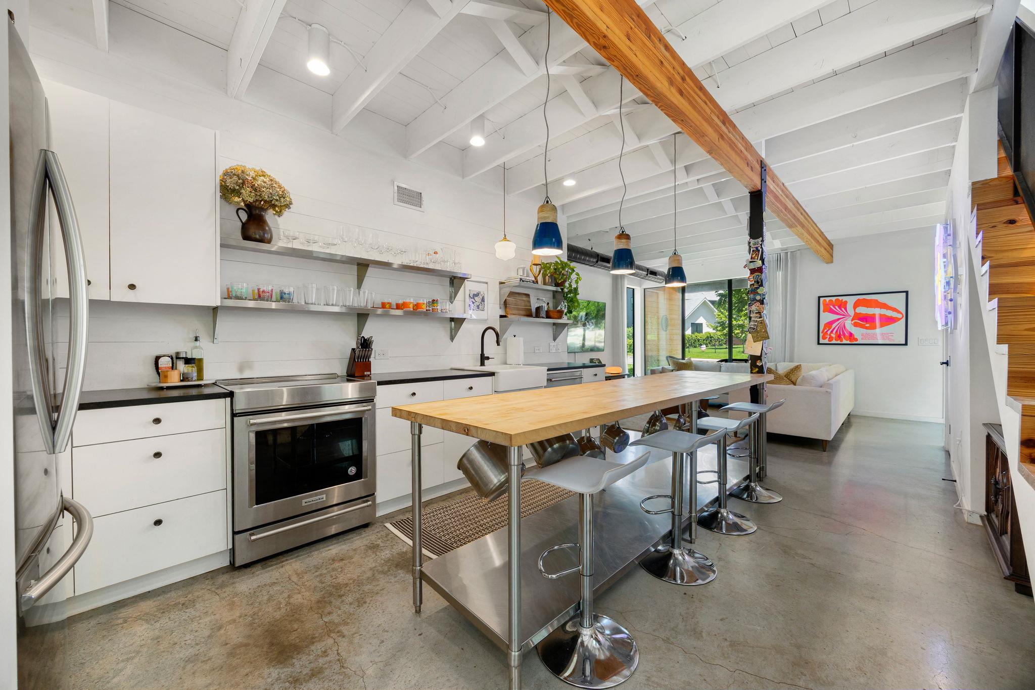 3306 Garden Villa Ln, Austin, TX 78704