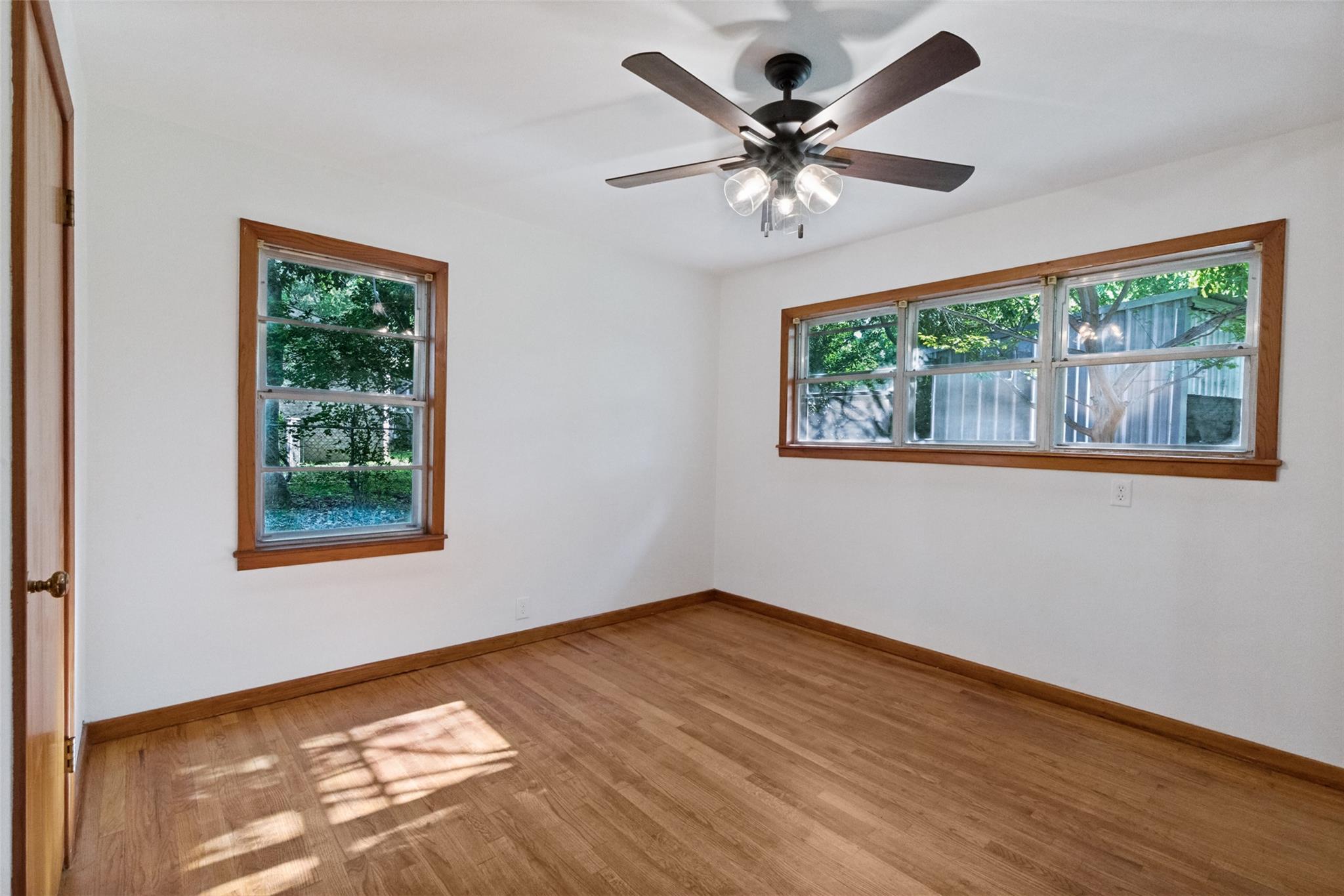 1401 N East St, Belton, TX 76513