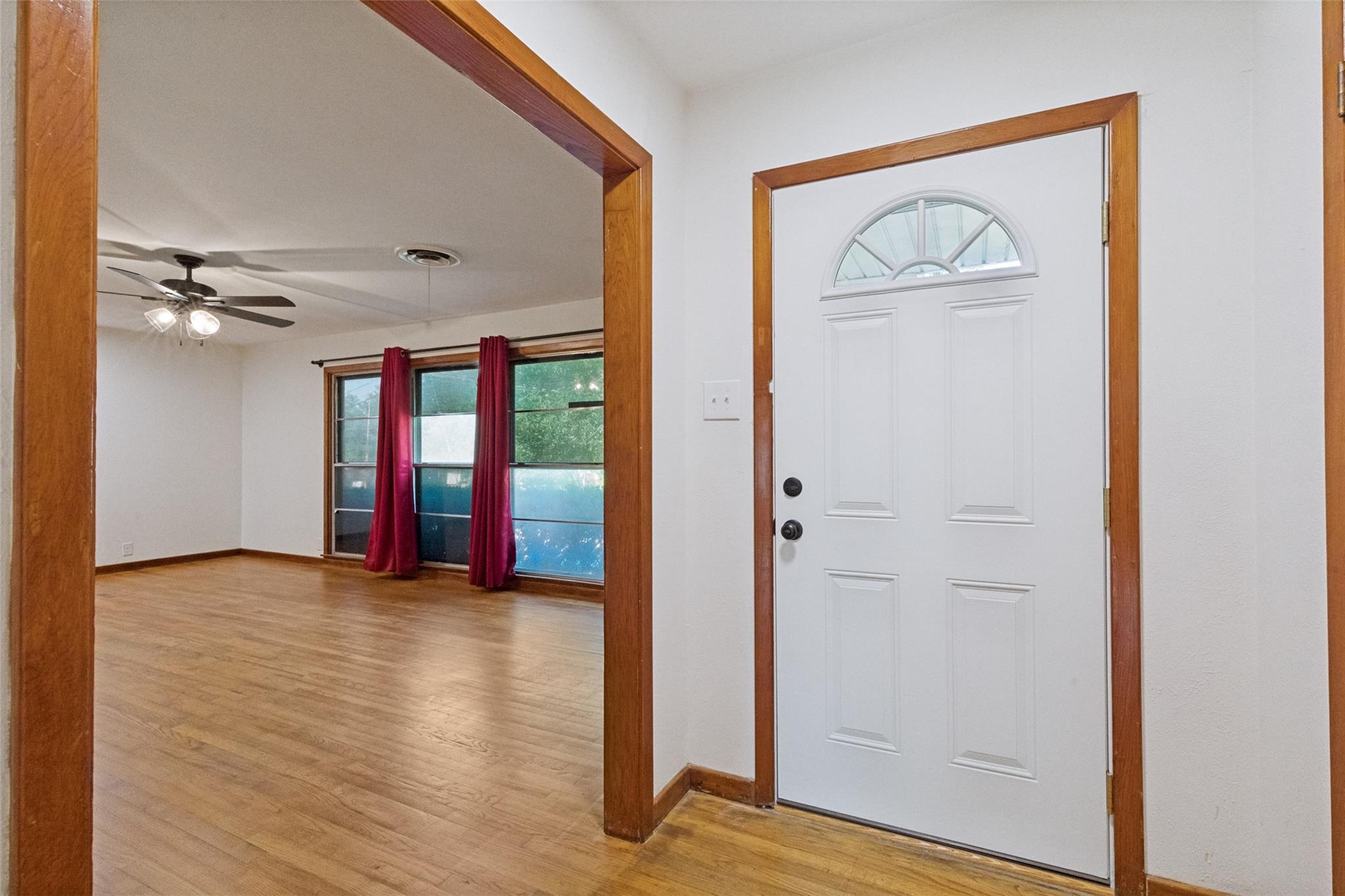 1401 N East St, Belton, TX 76513