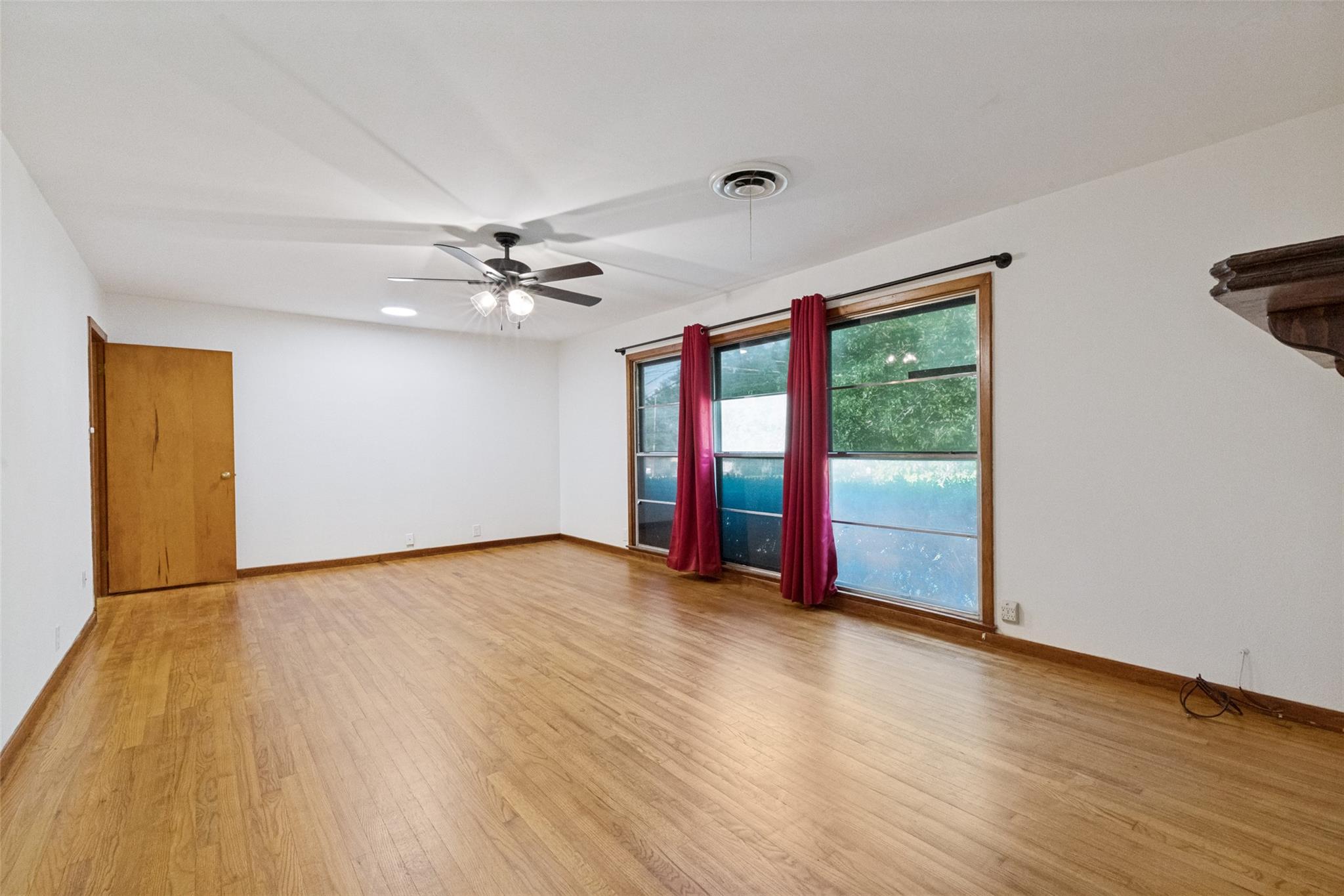 1401 N East St, Belton, TX 76513