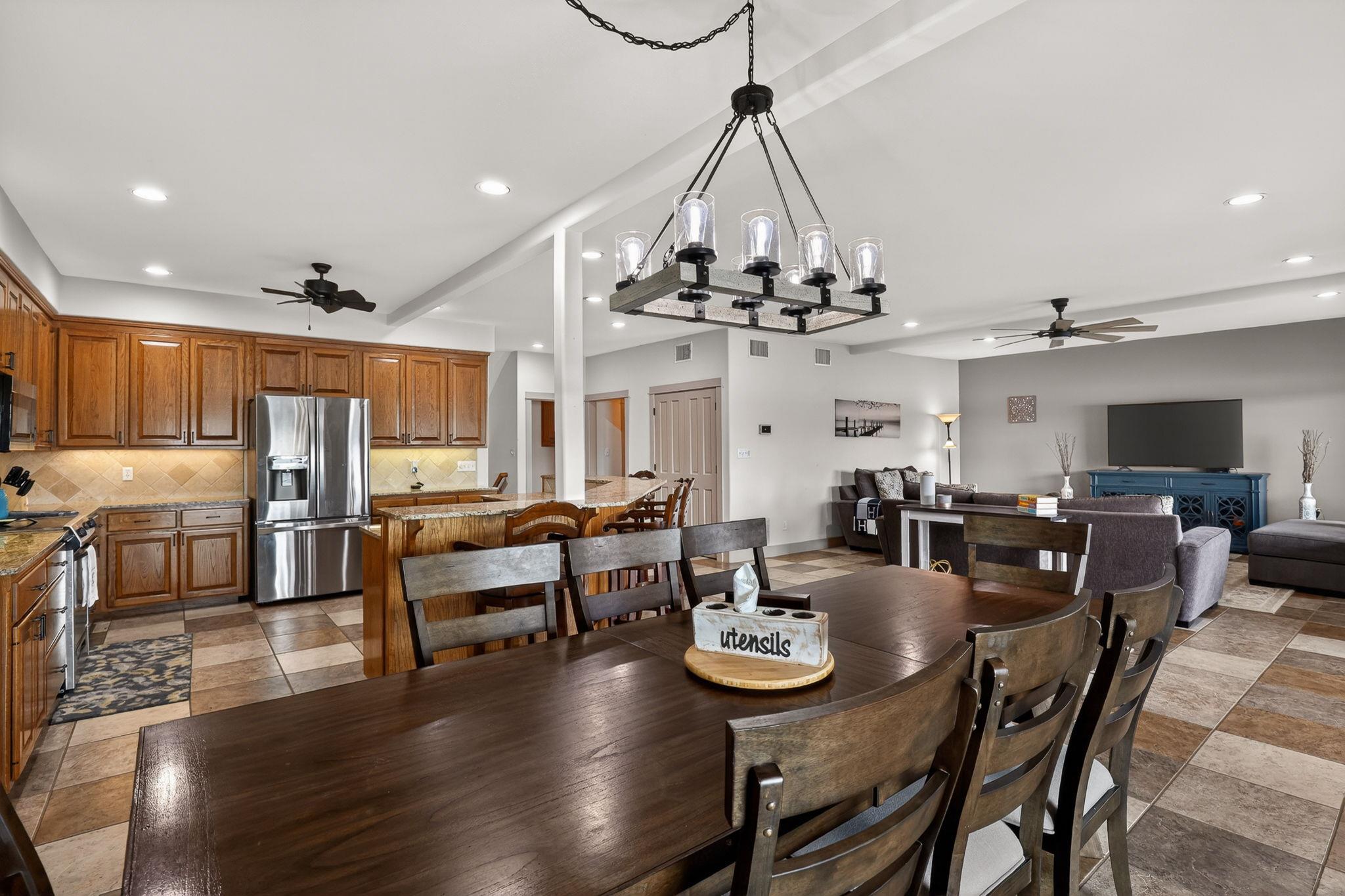 1002 Scenic Loop, Kingsland, TX 78639