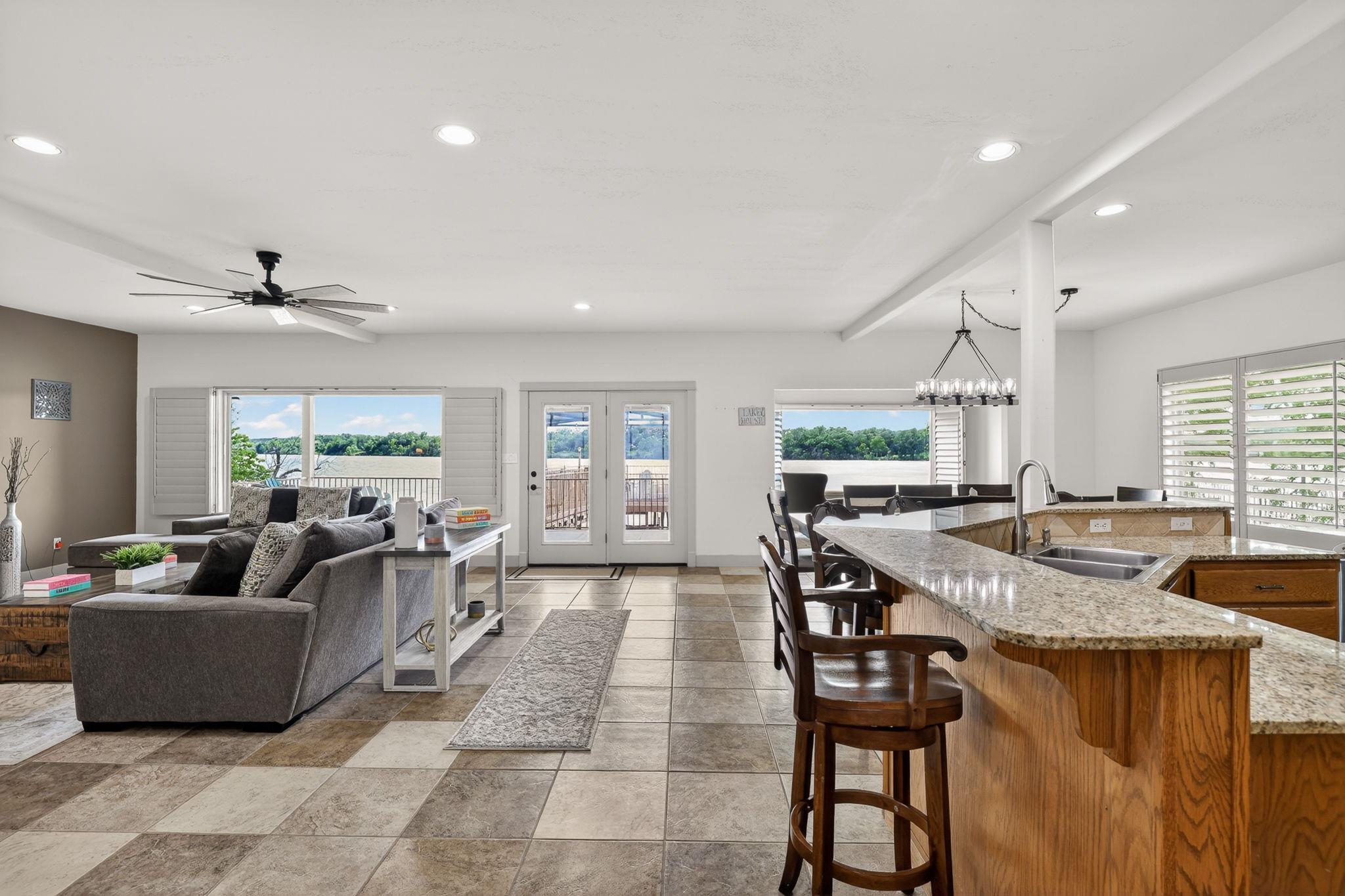 1002 Scenic Loop, Kingsland, TX 78639