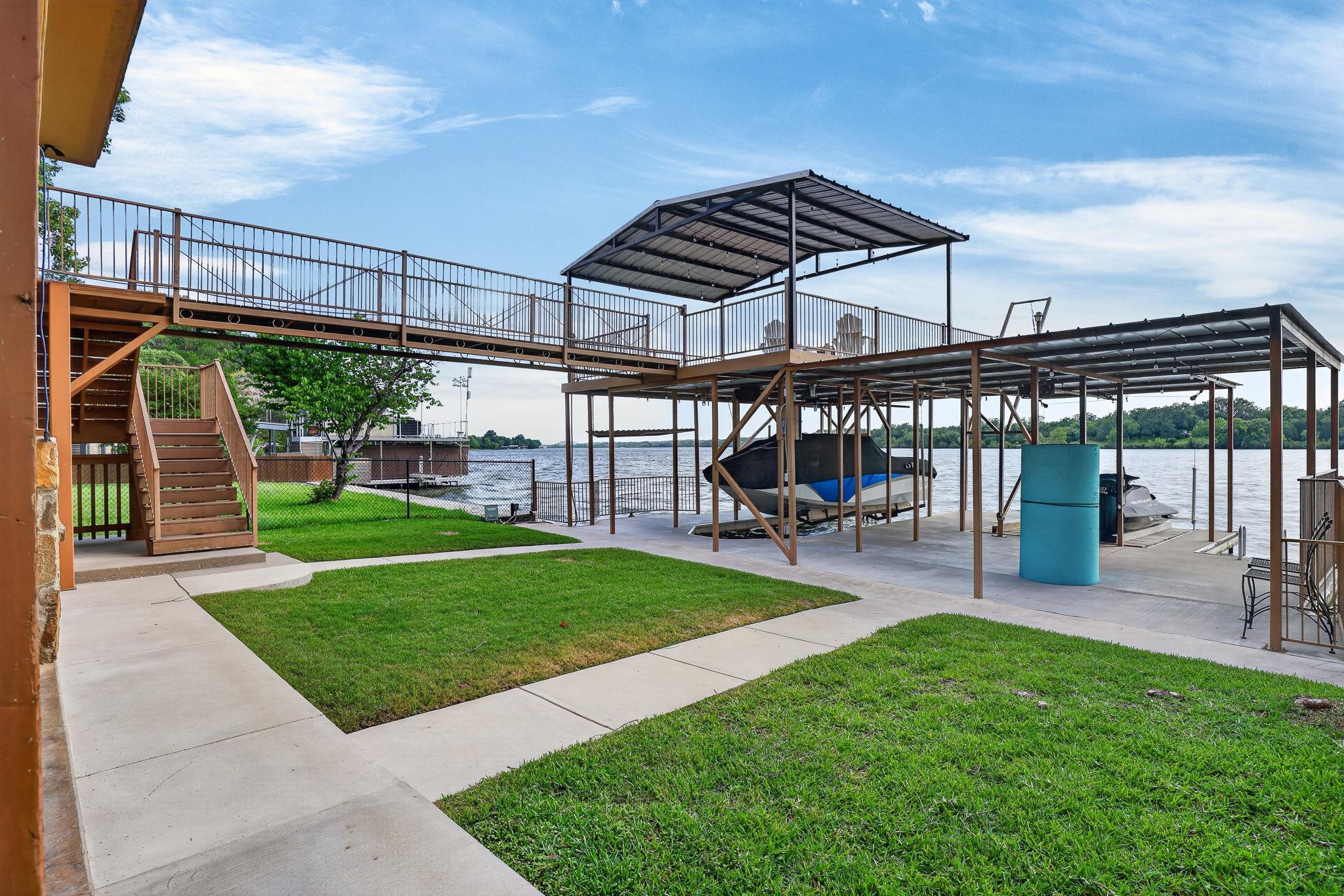 1002 Scenic Loop, Kingsland, TX 78639