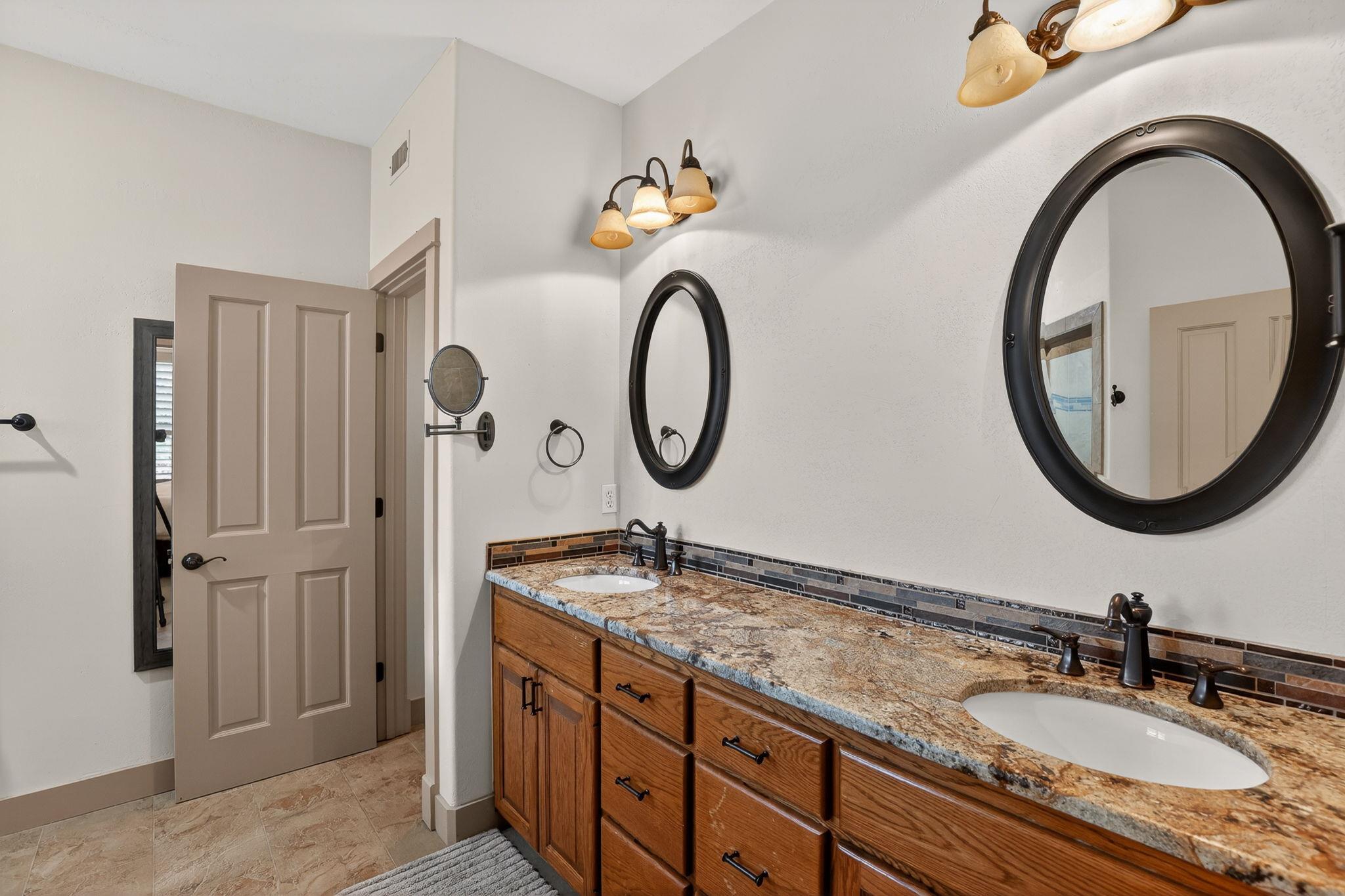 1002 Scenic Loop, Kingsland, TX 78639