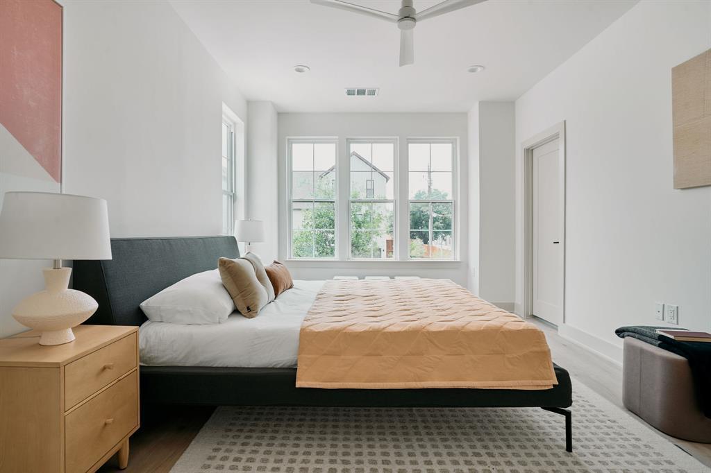2209 woodland Ave # 401, Austin, TX 78741