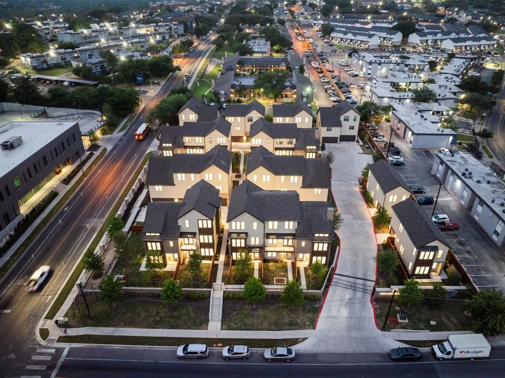 2209 woodland Ave # 401, Austin, TX 78741