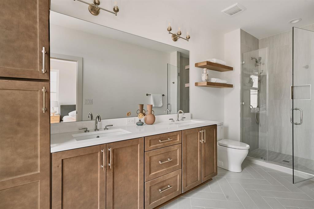 2209 woodland Ave # 401, Austin, TX 78741