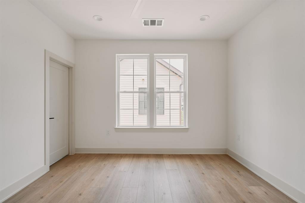 2209 woodland Ave # 401, Austin, TX 78741
