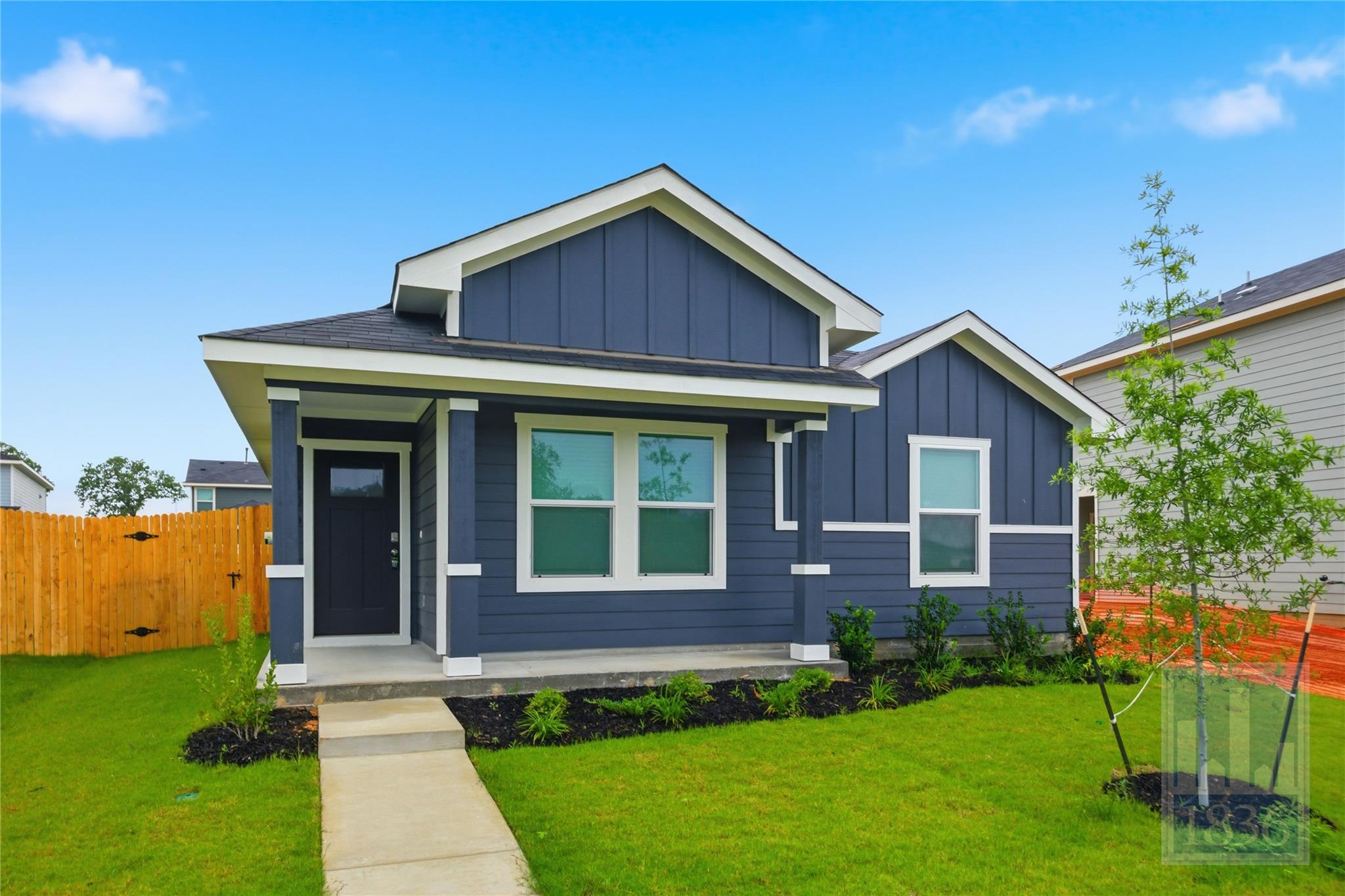 306 Constanza Trl, Bastrop, TX 78602