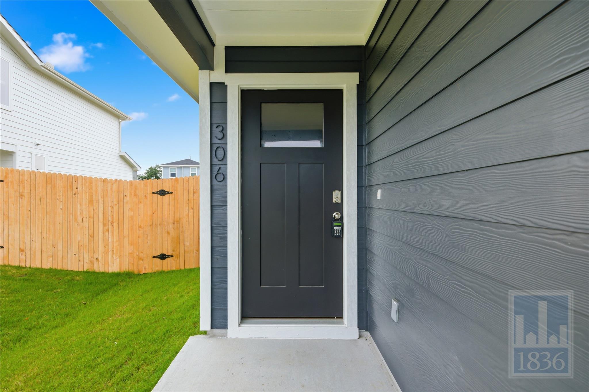 306 Constanza Trl, Bastrop, TX 78602