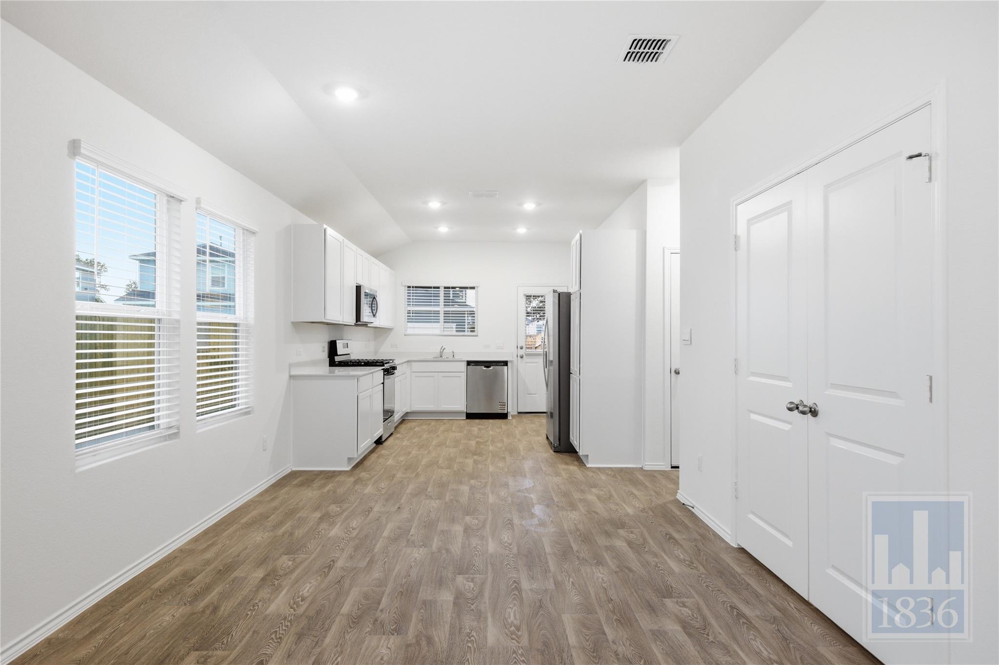 306 Constanza Trl, Bastrop, TX 78602