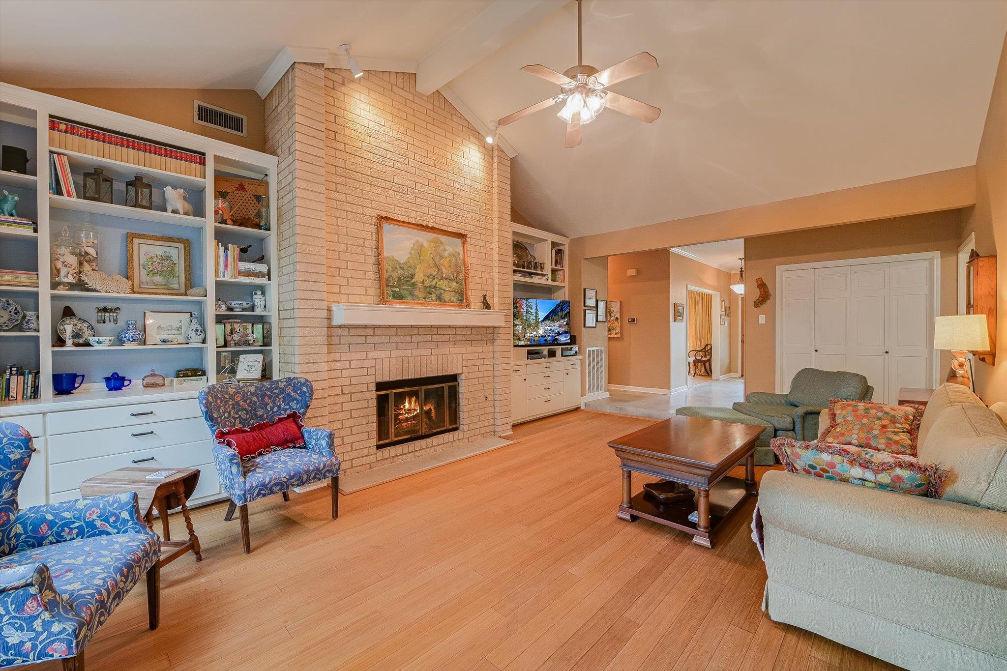 10300 La Costa Dr, Austin, TX 78747
