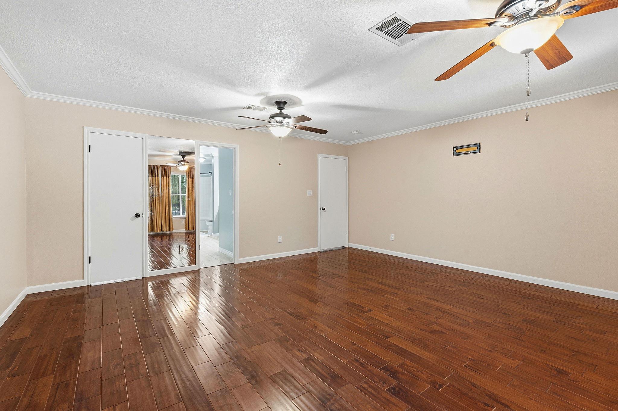 6614 Roseborough Dr, Austin, TX 78747