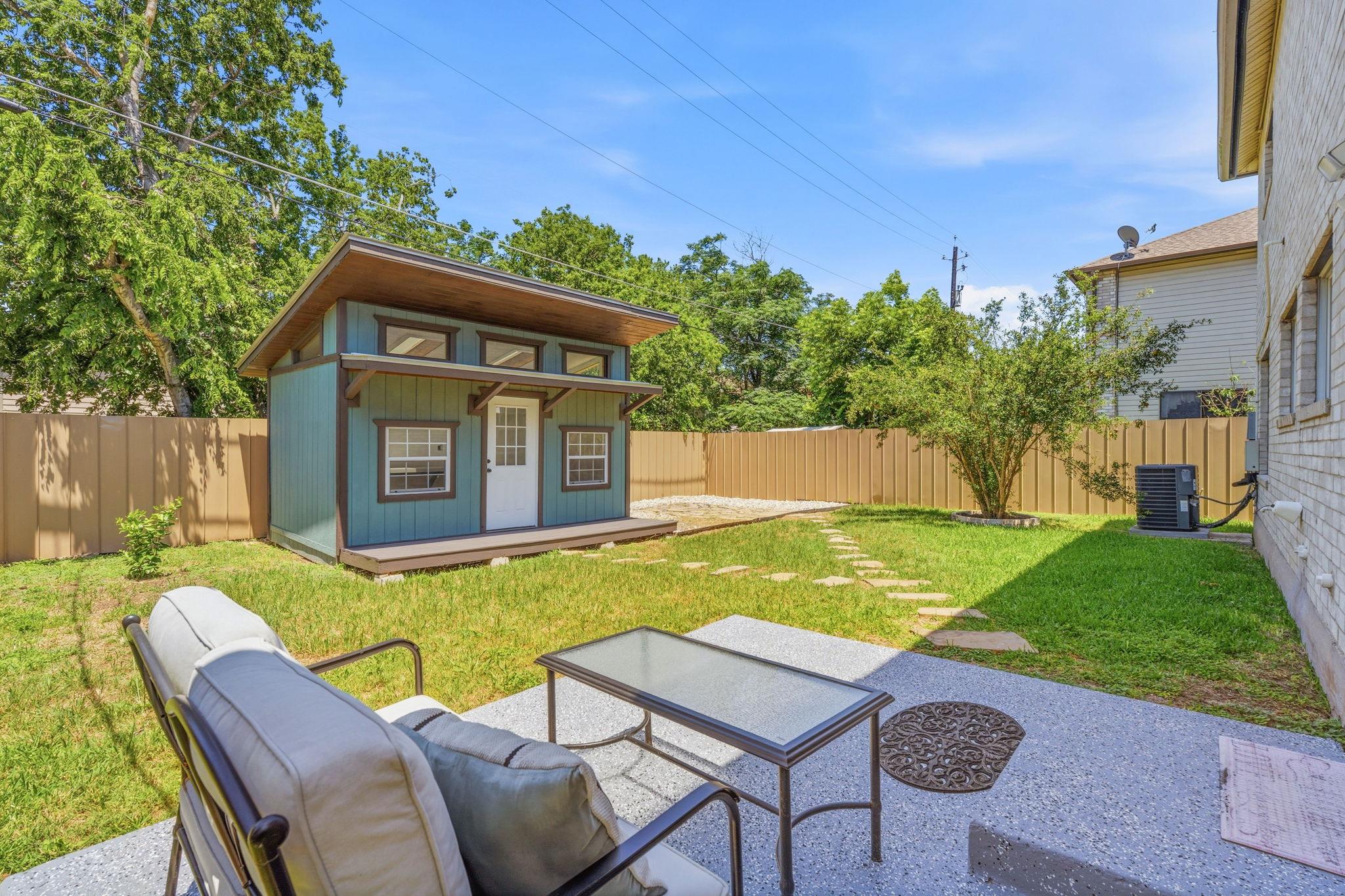 6614 Roseborough Dr, Austin, TX 78747
