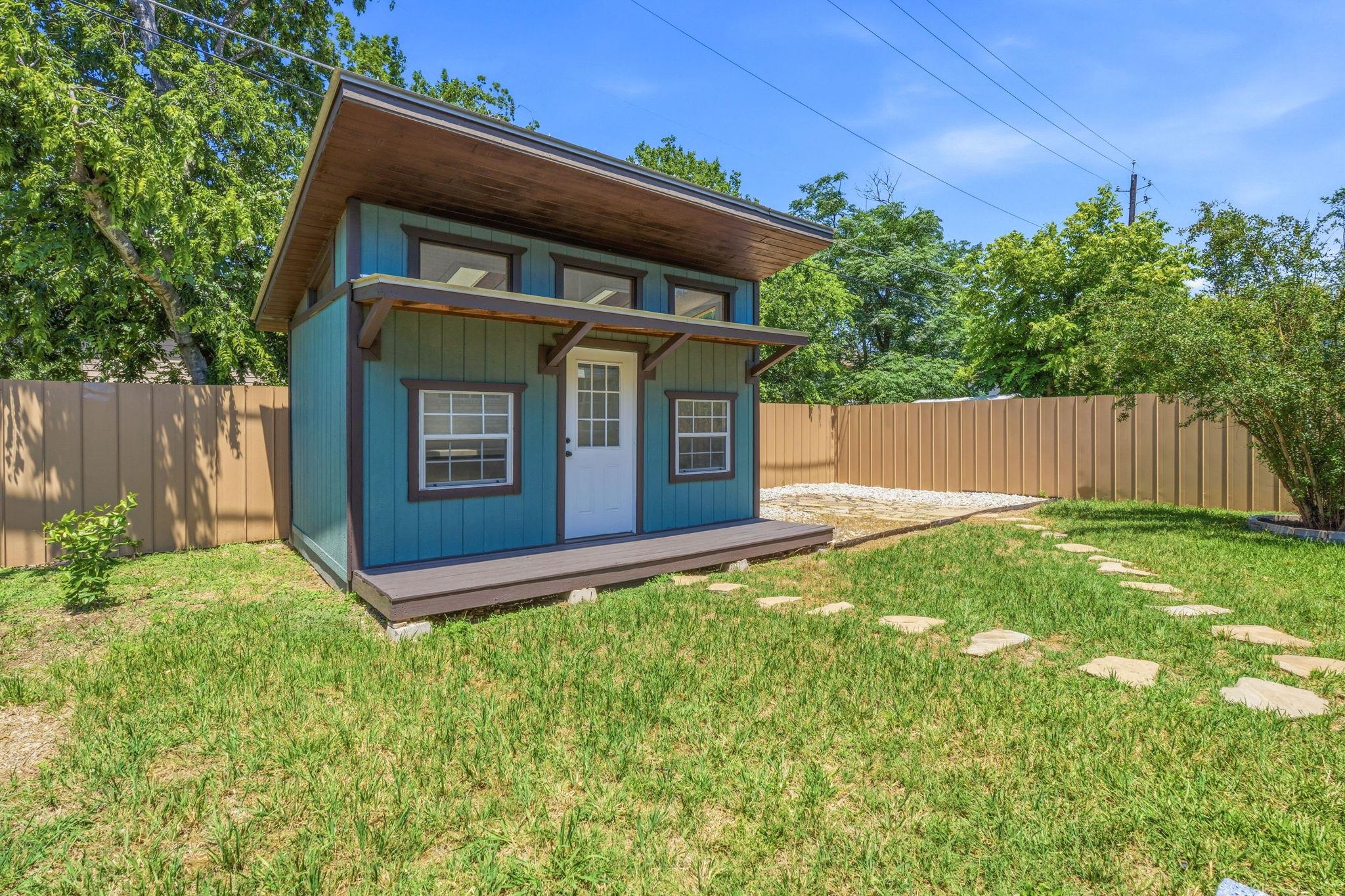 6614 Roseborough Dr, Austin, TX 78747