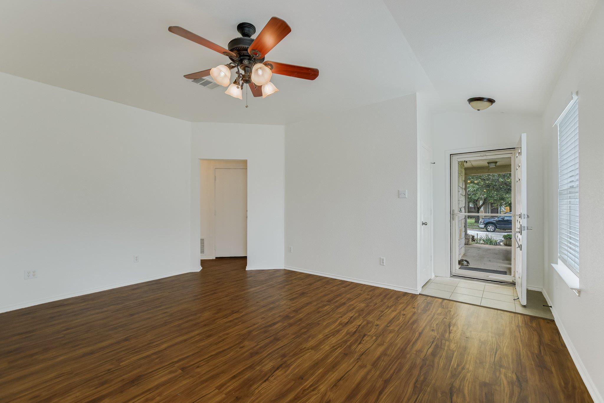 303 Delby St, Hutto, TX 78634