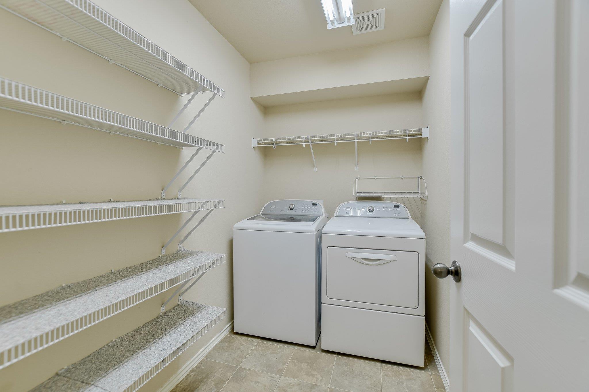 303 Delby St, Hutto, TX 78634