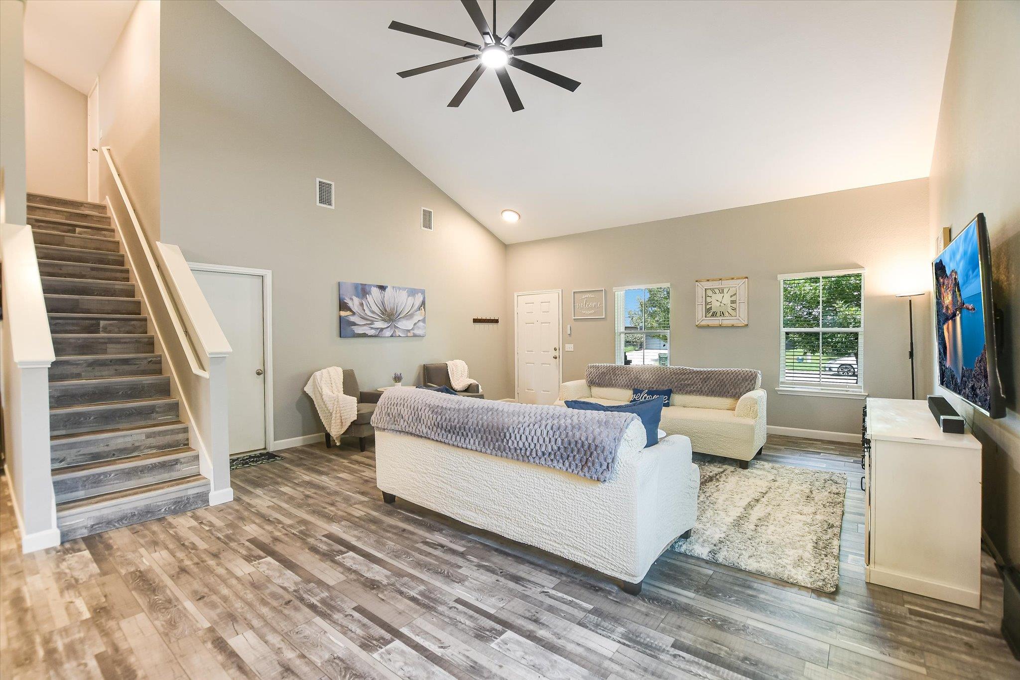 103 Navidad River Dr, Hutto, TX 78634