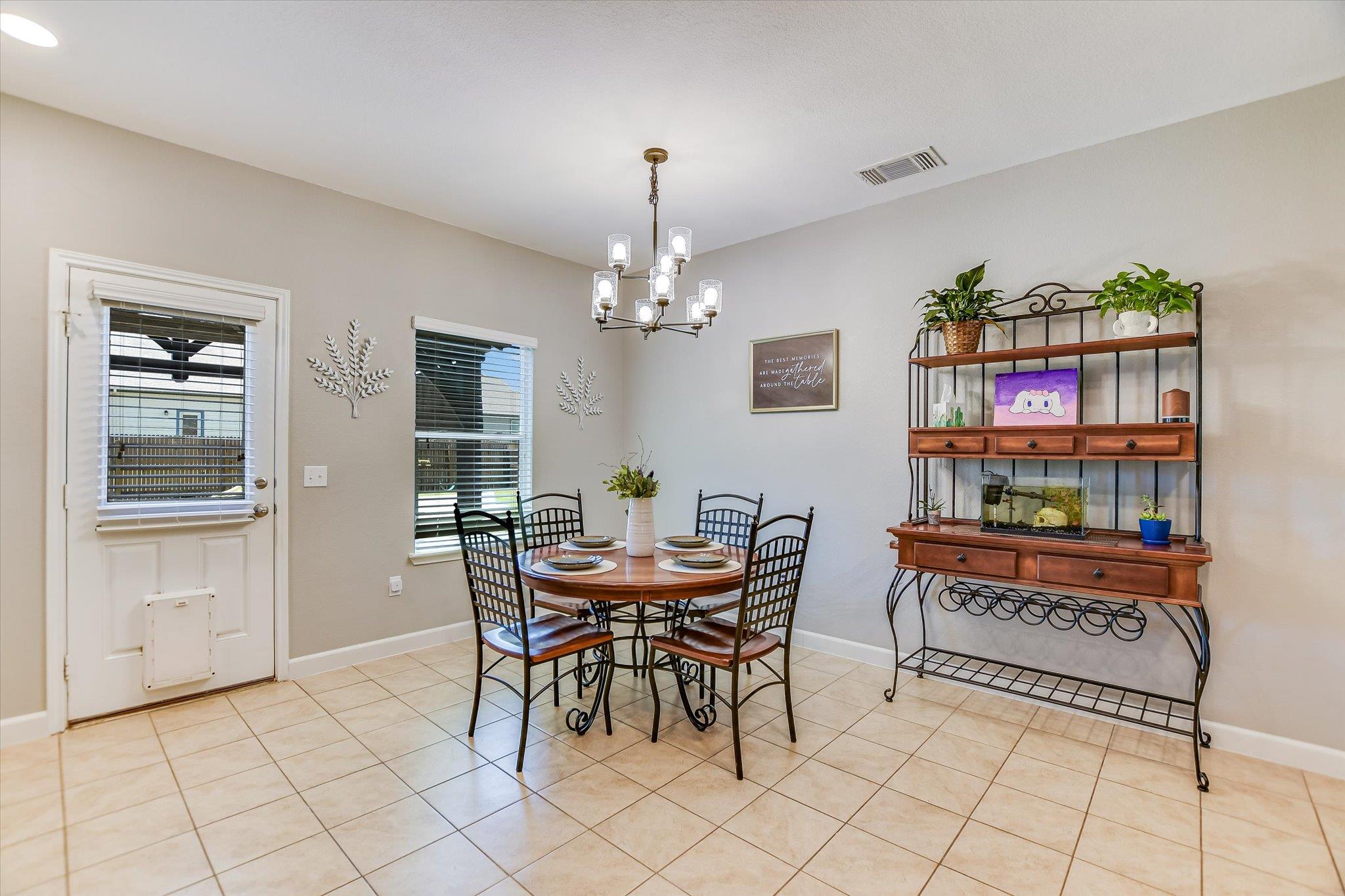 103 Navidad River Dr, Hutto, TX 78634