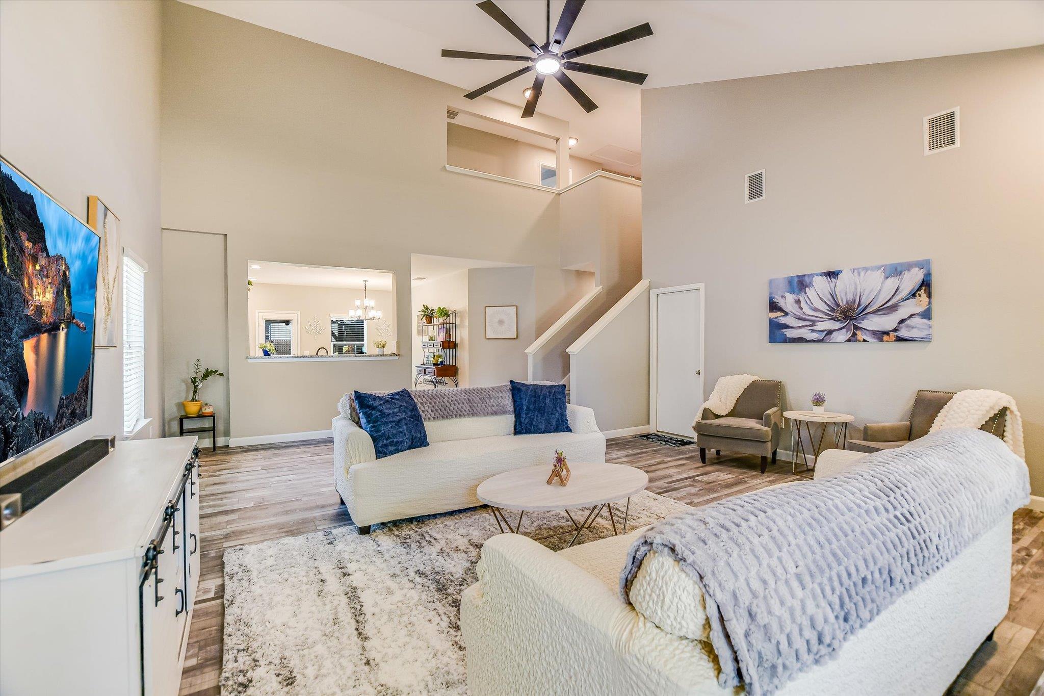 103 Navidad River Dr, Hutto, TX 78634