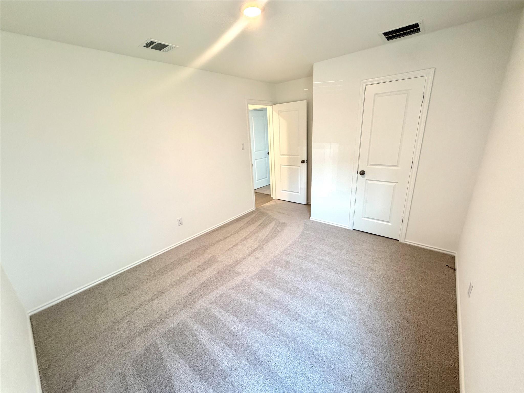360 Brannigan Dr, Jarrell, TX 76537