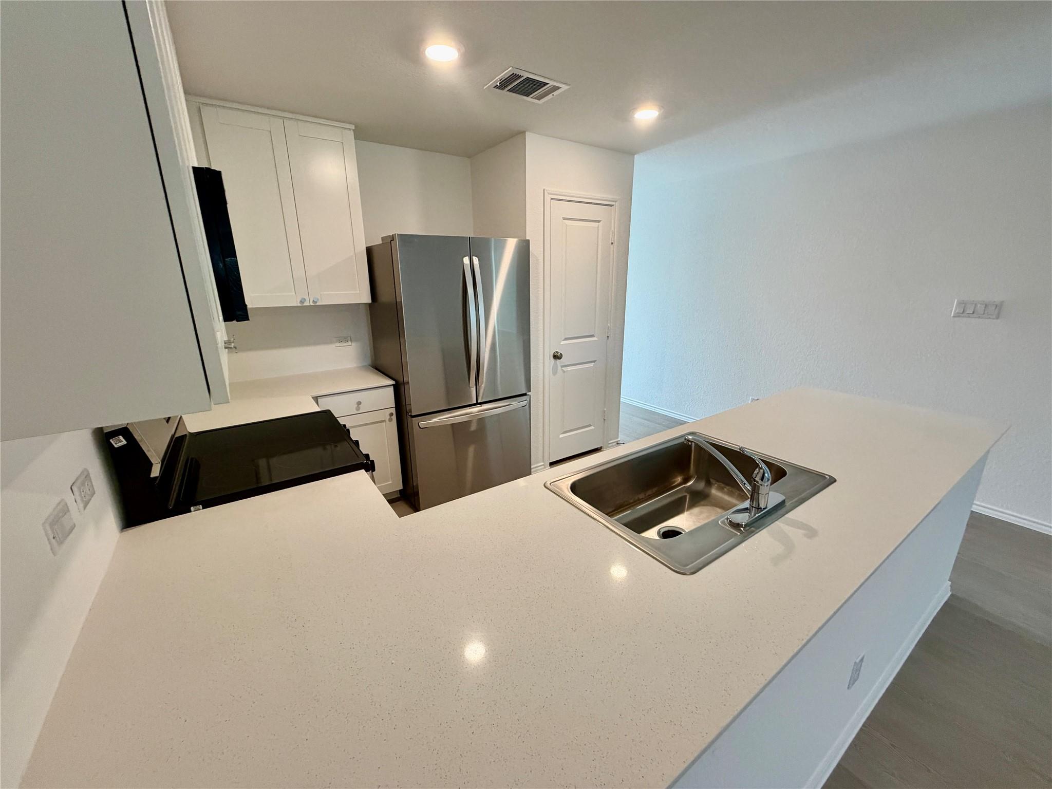 360 Brannigan Dr, Jarrell, TX 76537