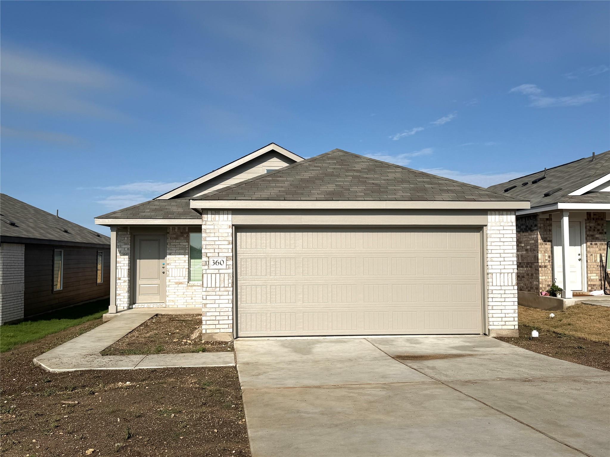 360 Brannigan Dr, Jarrell, TX 76537