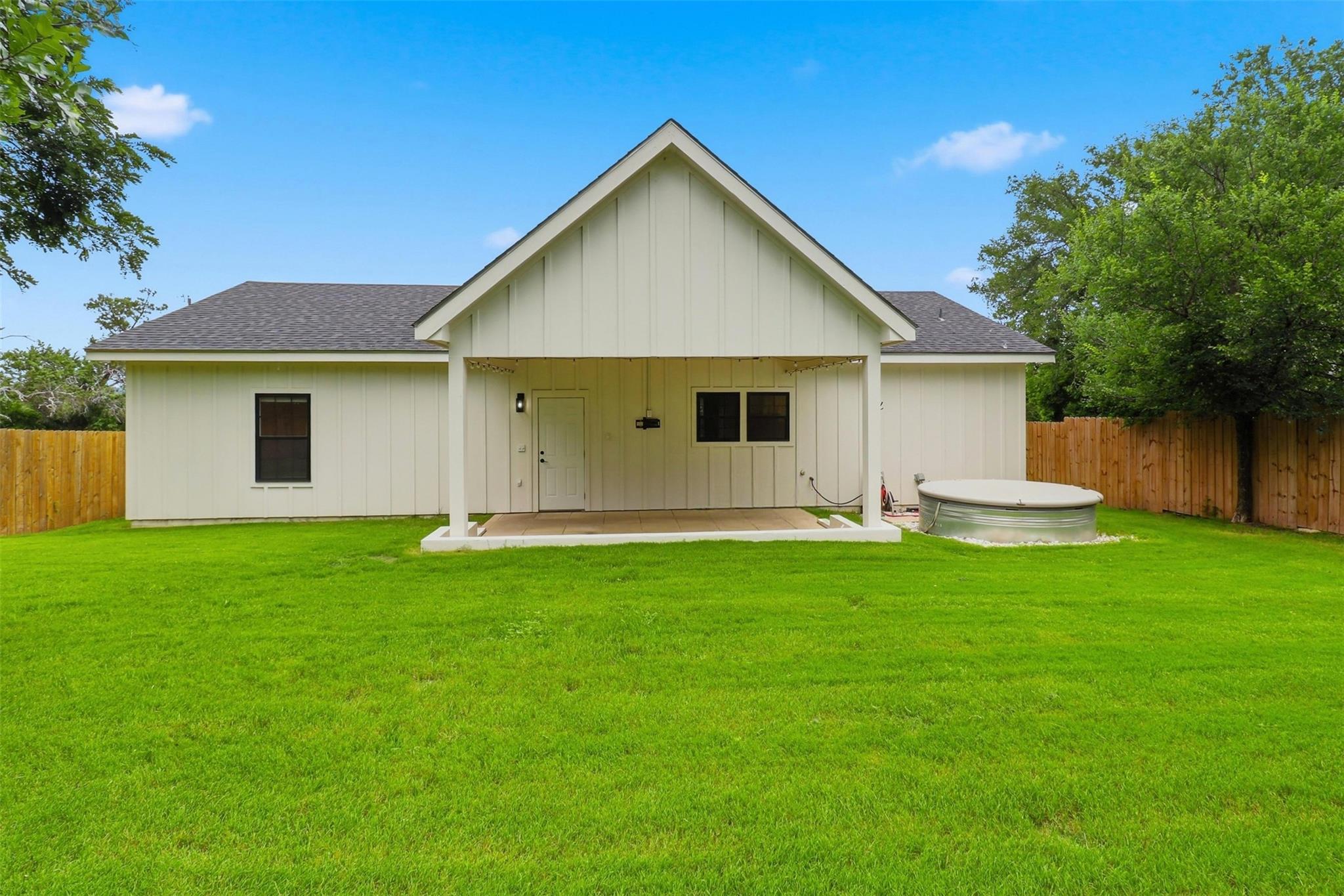 206 Sunfire, Spicewood, TX 78669