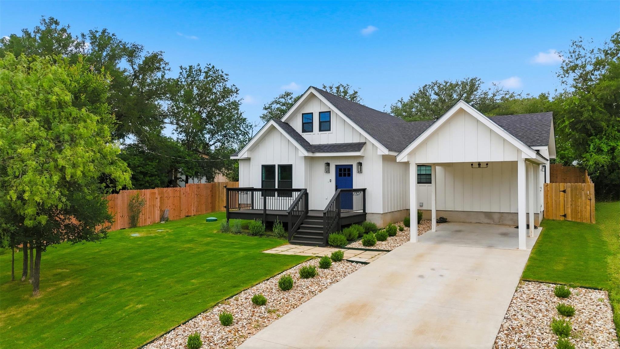 206 Sunfire, Spicewood, TX 78669