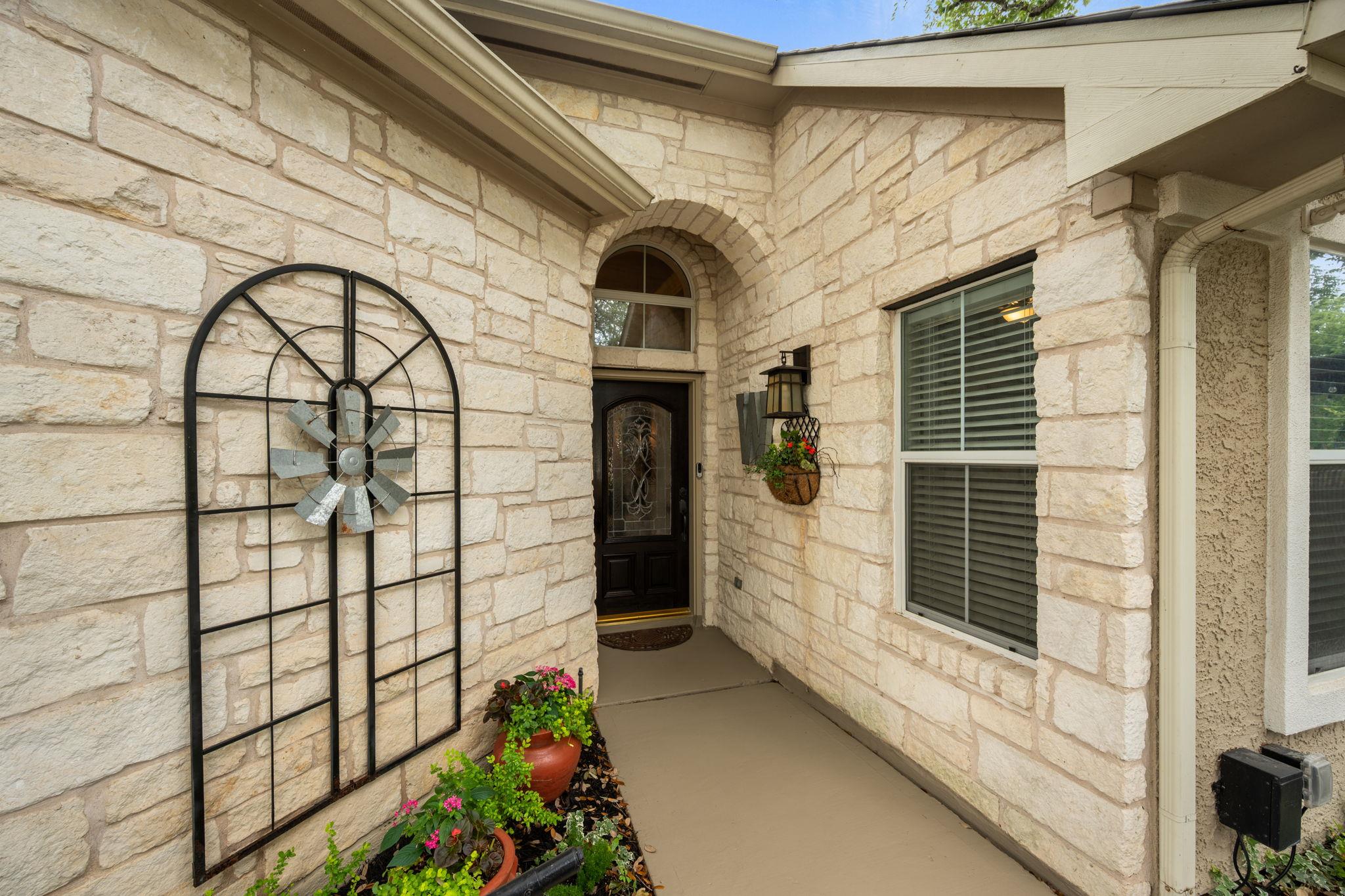 139 Double Eagle Dr, Lakeway, TX 78738