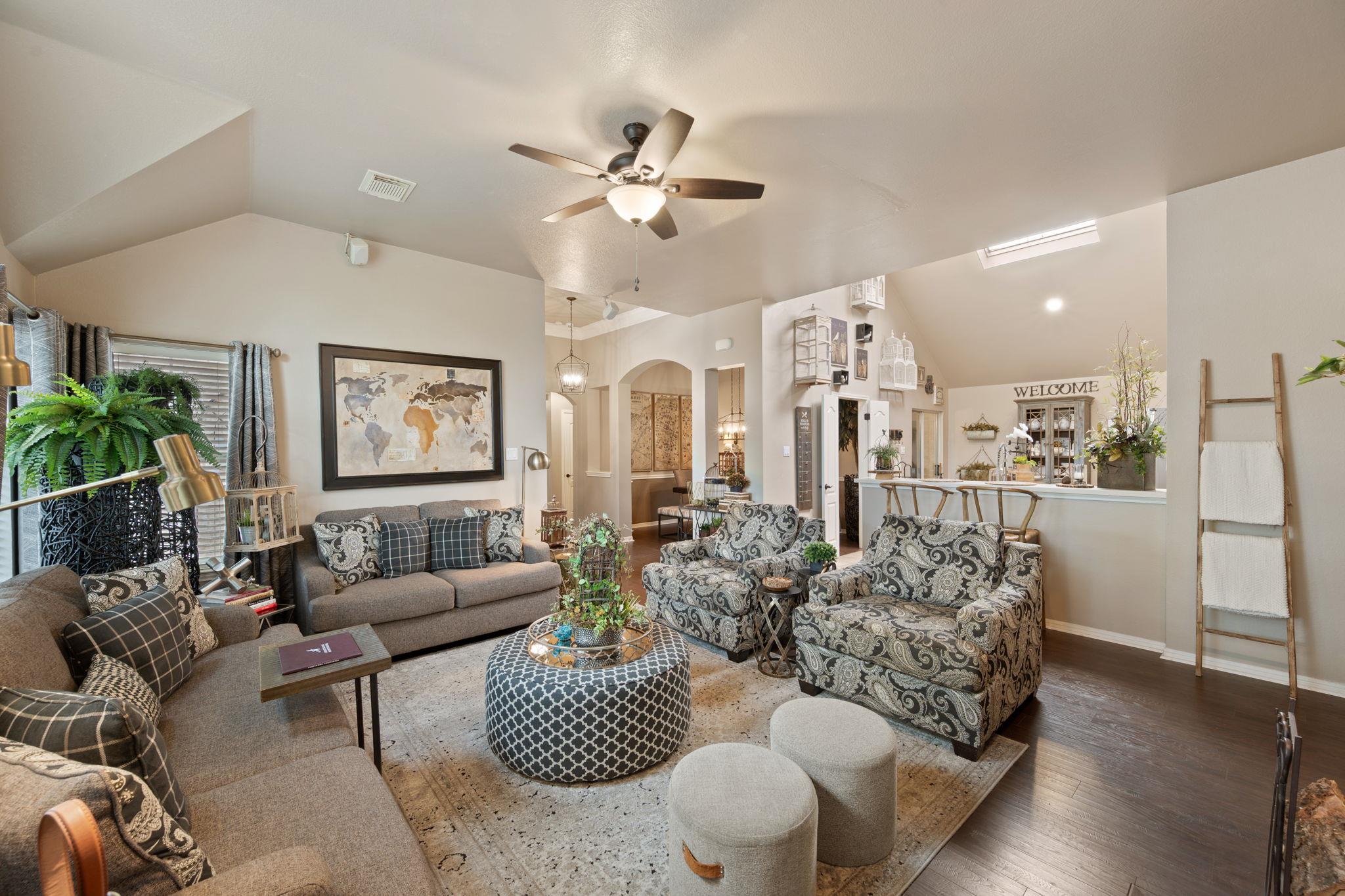 139 Double Eagle Dr, Lakeway, TX 78738