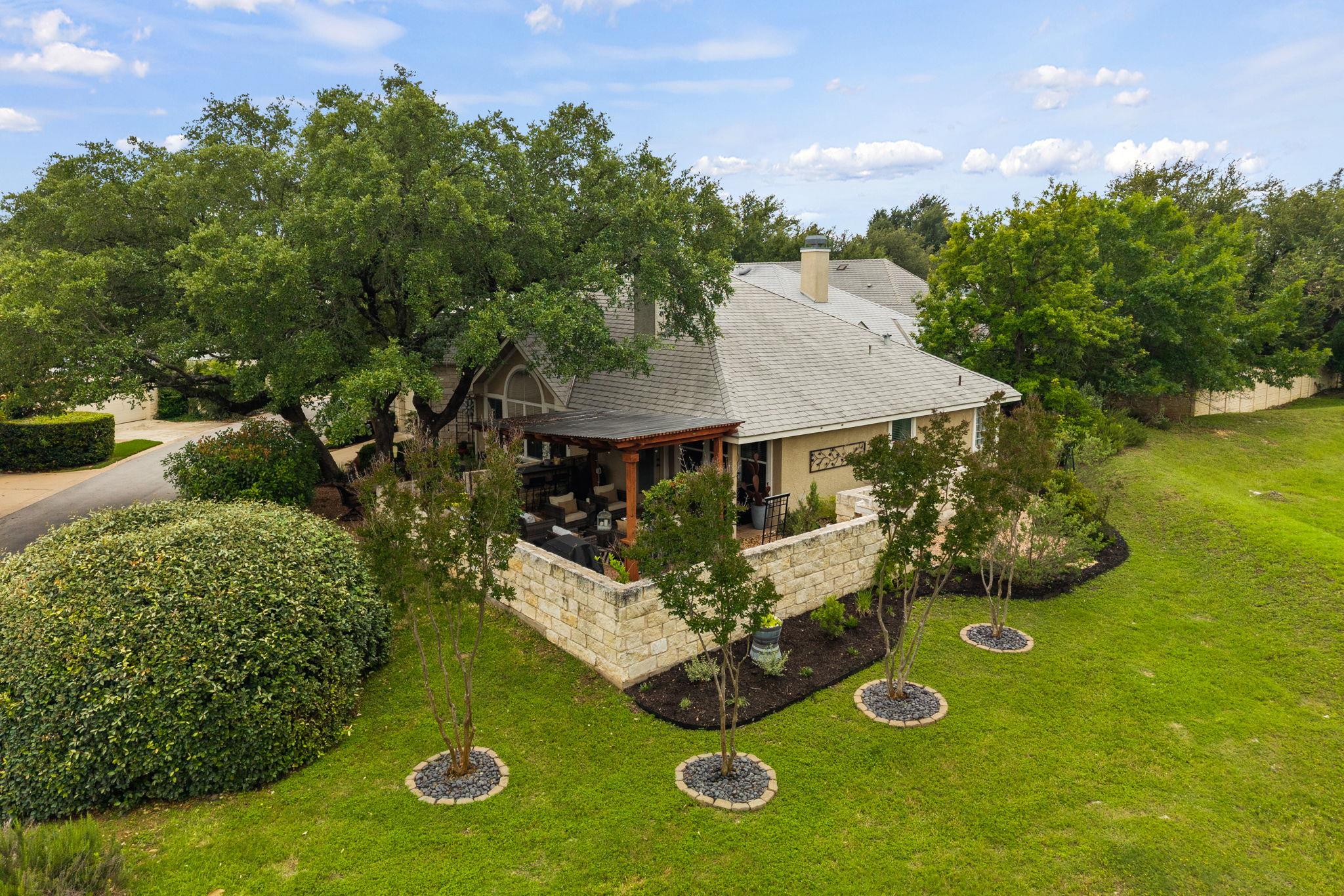139 Double Eagle Dr, Lakeway, TX 78738