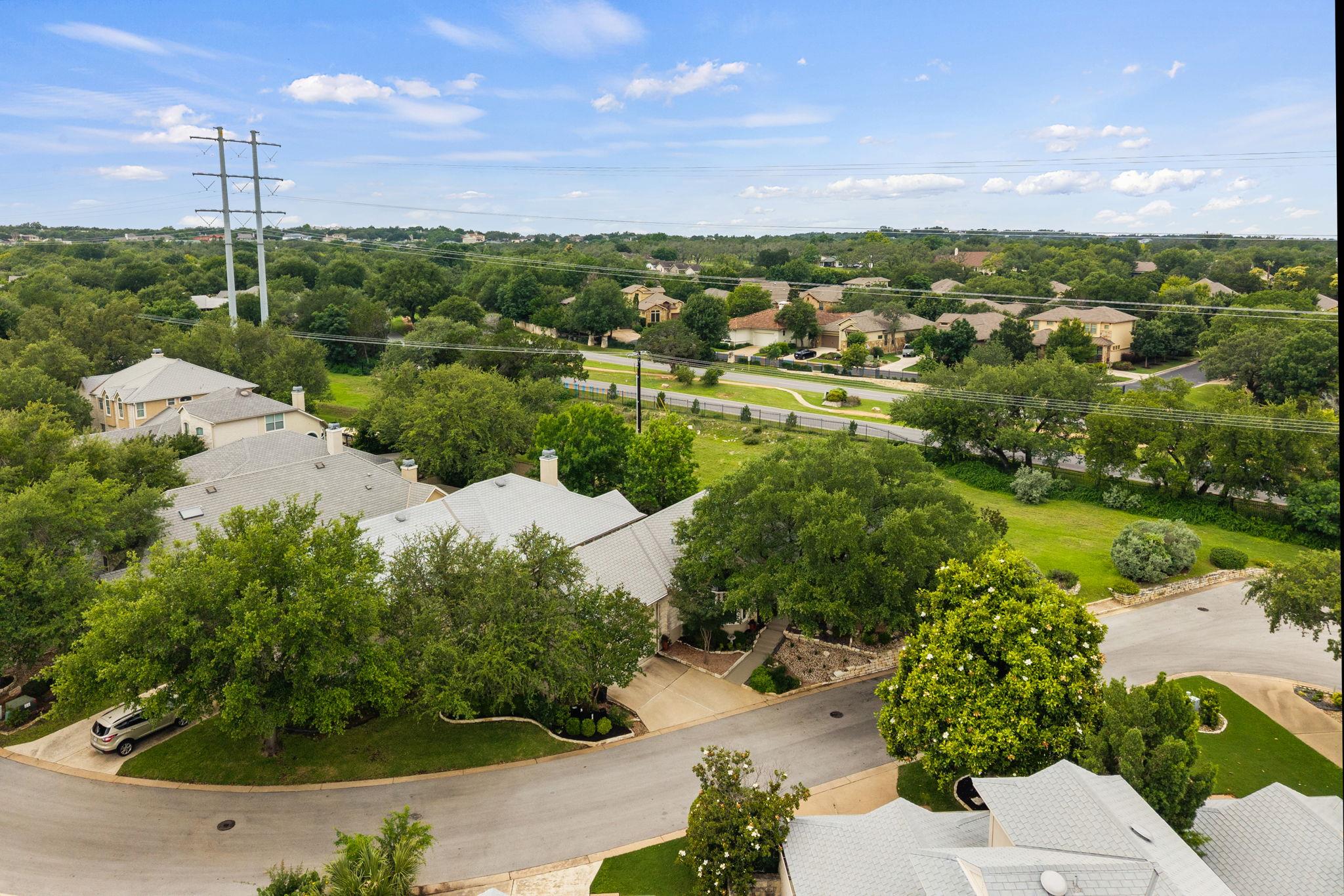 139 Double Eagle Dr, Lakeway, TX 78738
