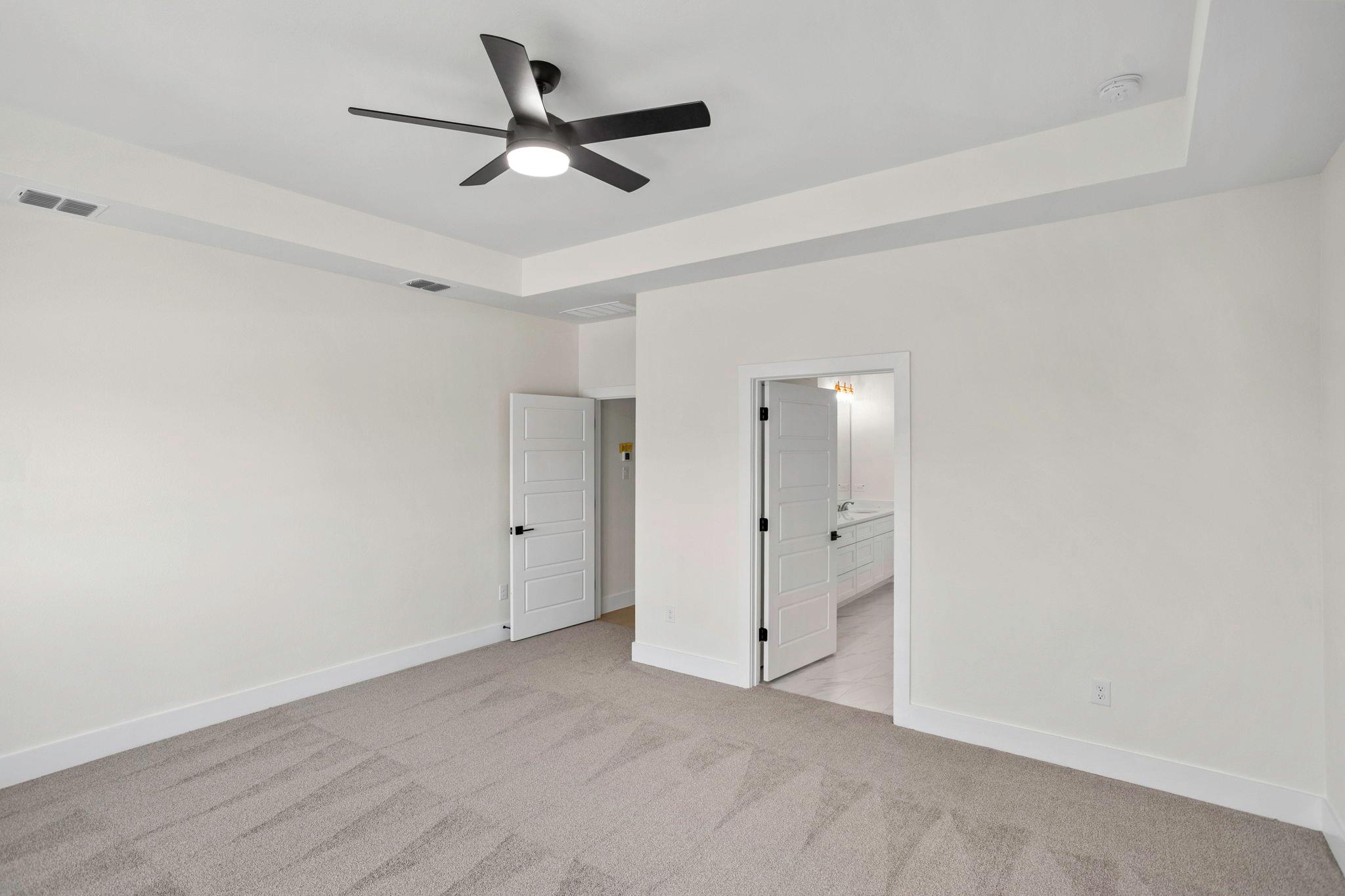 1901 N Chateau Lane Ln N, Kerrville, TX 78028