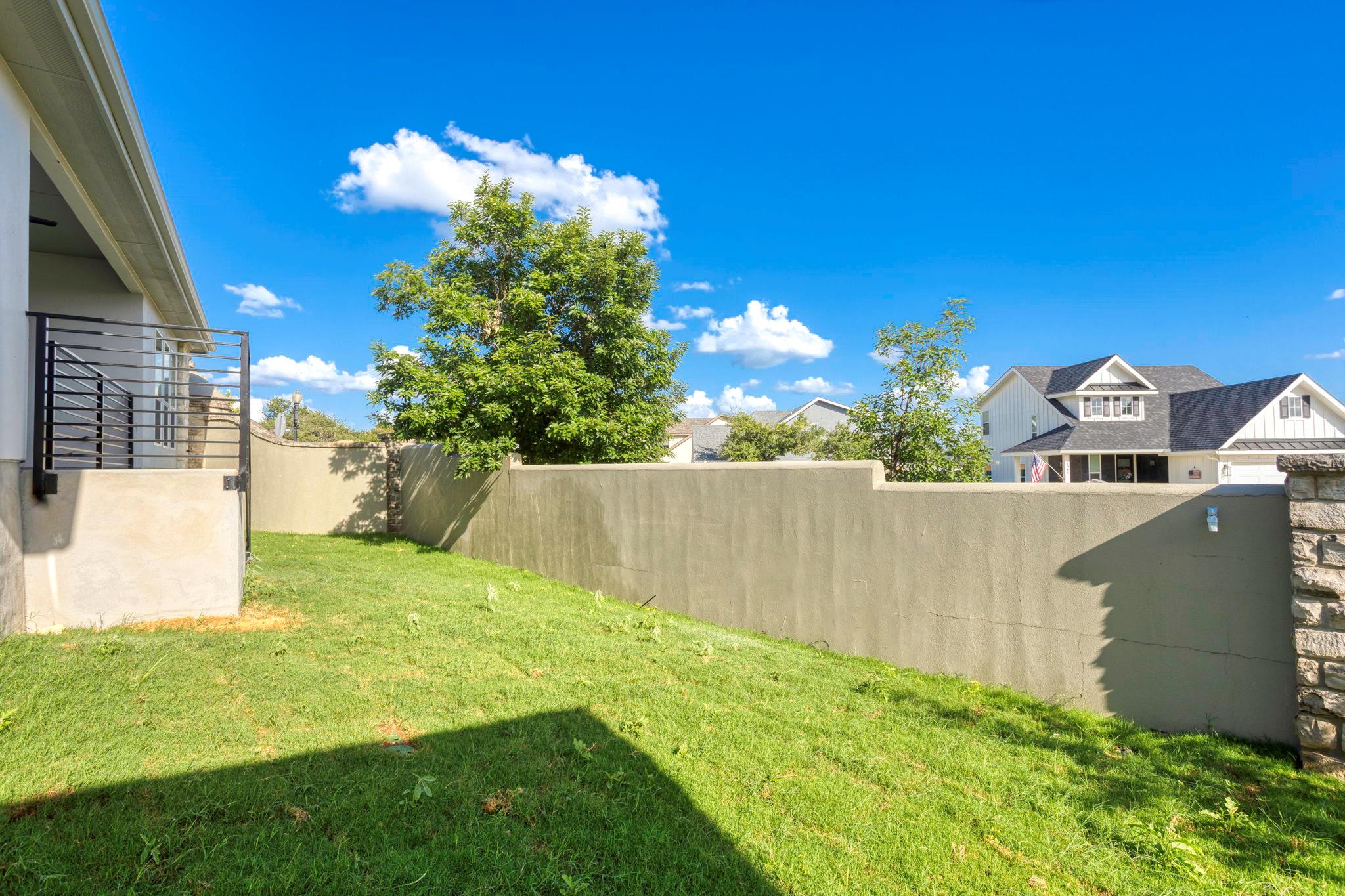 1901 N Chateau Lane Ln N, Kerrville, TX 78028