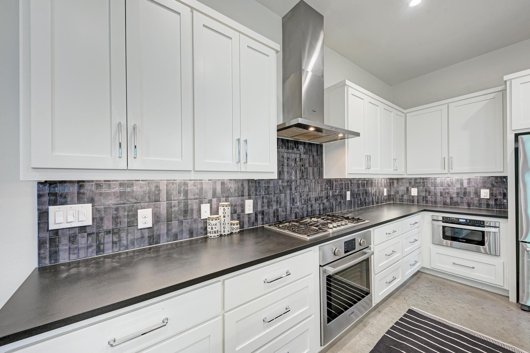 918 Cardinal Ln # A, Austin, TX 78704