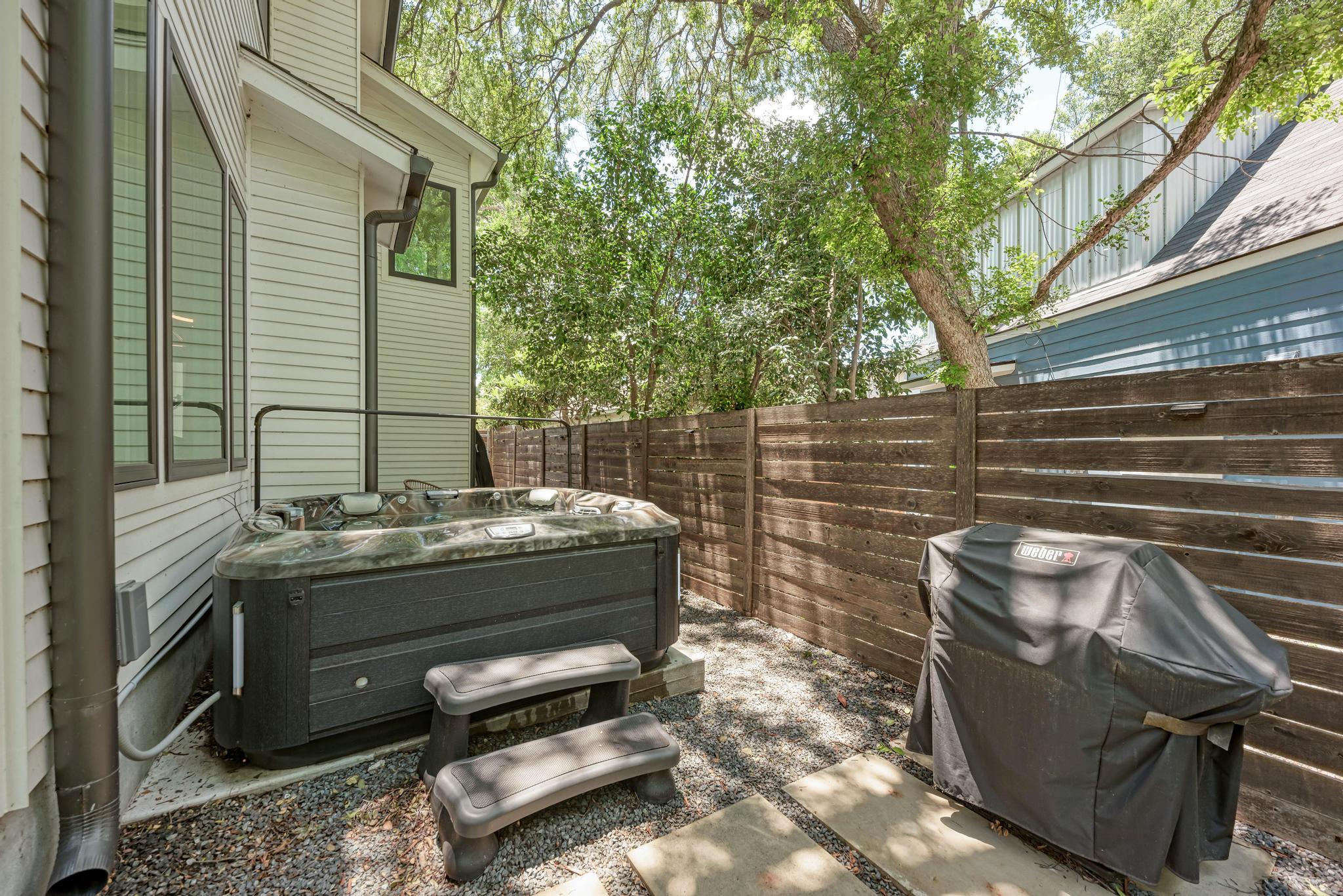 918 Cardinal Ln # A, Austin, TX 78704