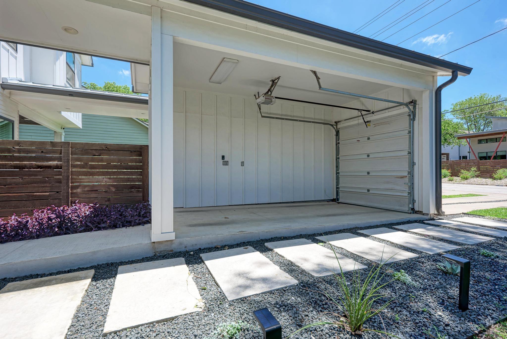 918 Cardinal Ln # A, Austin, TX 78704
